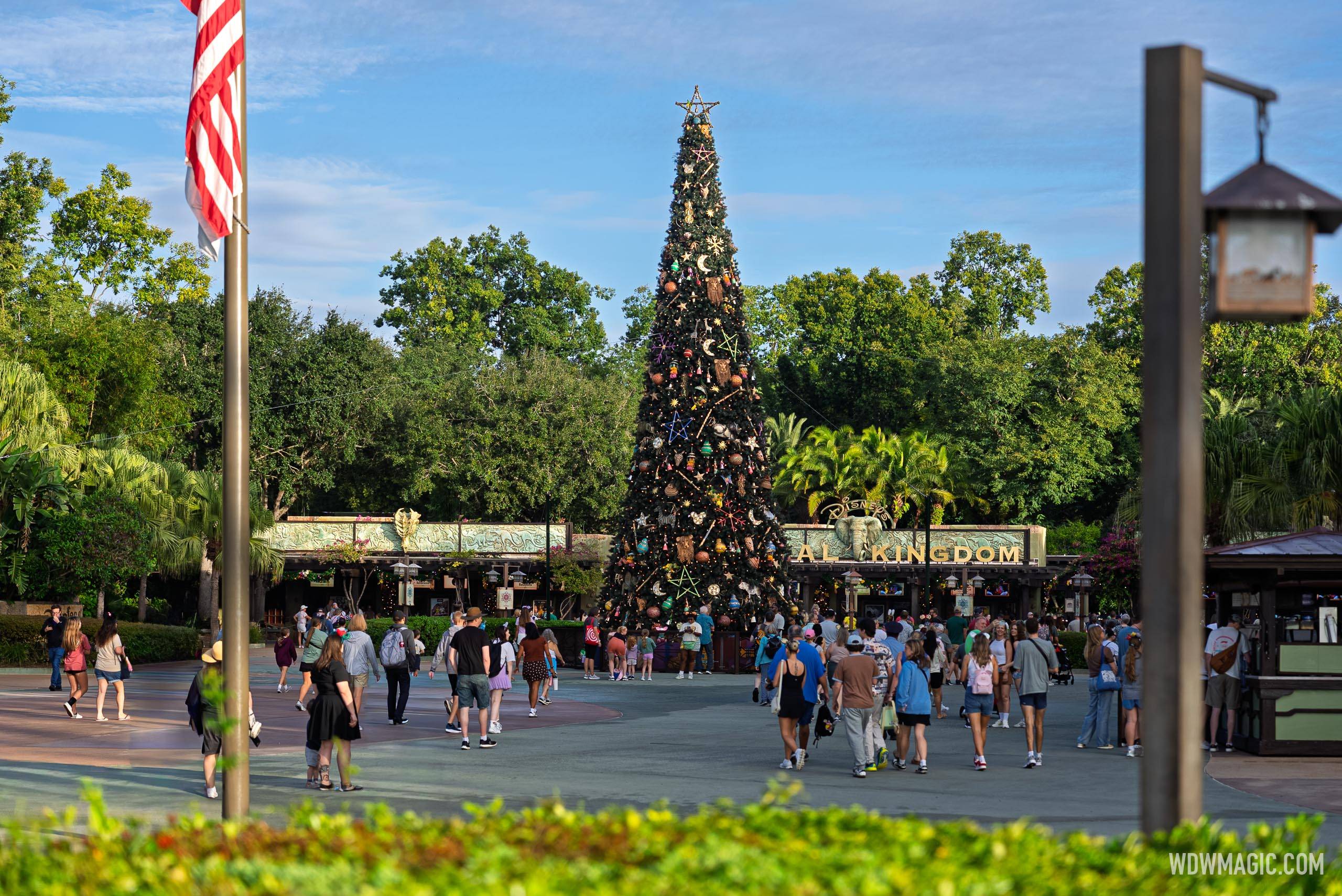 Holidays-at-Disneys-Animal-Kingdom_Full_62801.jpg