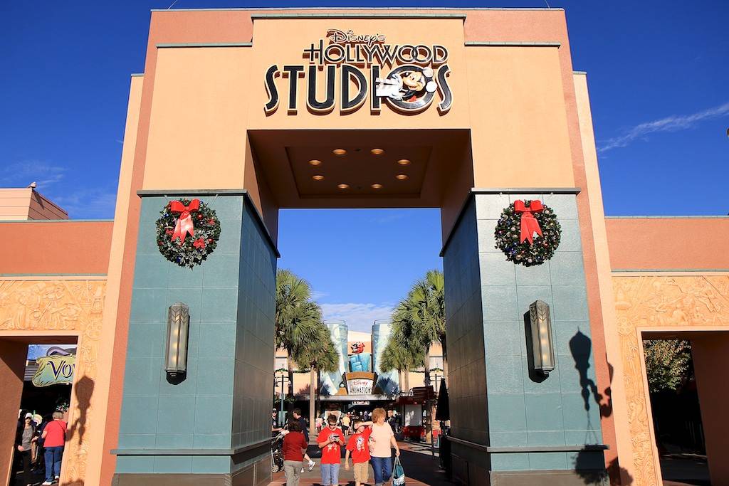 Photos - The Holiday season is now up and running at Disney's Hollywood Studios