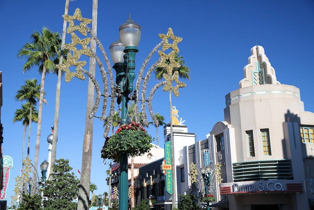 PHOTOS - Disney's Hollywood Studios gets into the Christmas spirit