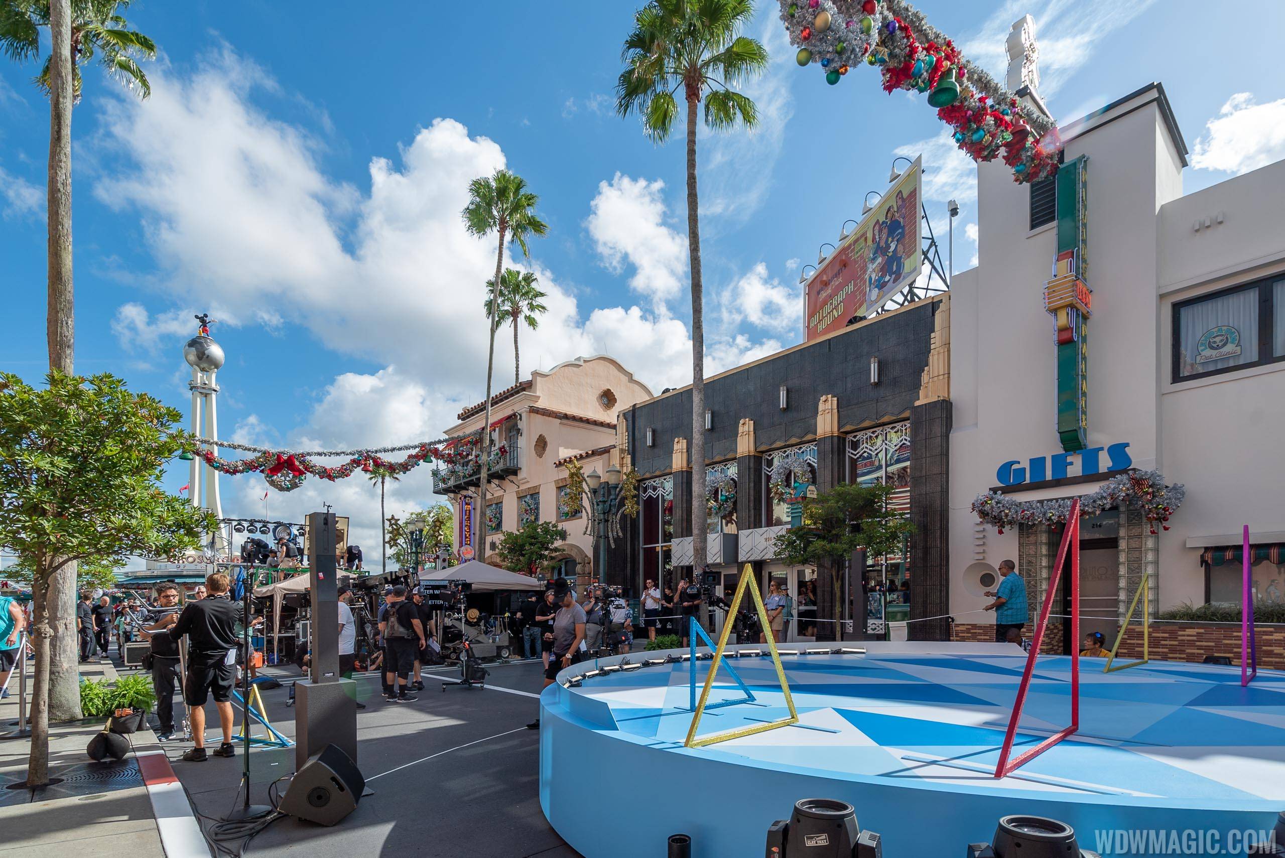 PHOTOS - ABC and Disney Channel Holiday Specials filming today at Disney's Hollywood Studios