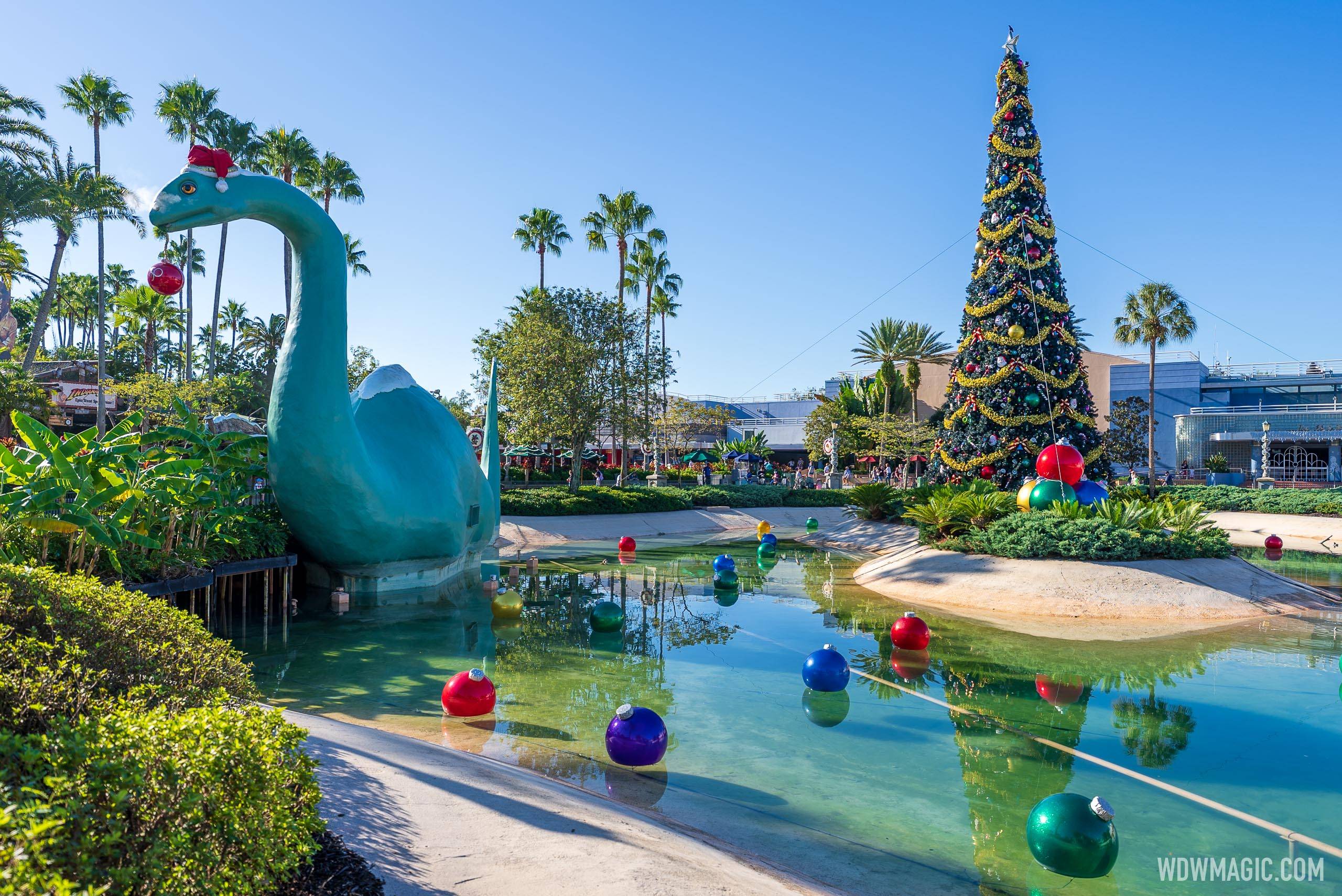 2021 Holiday Decorations at Disney's Hollywood Studios