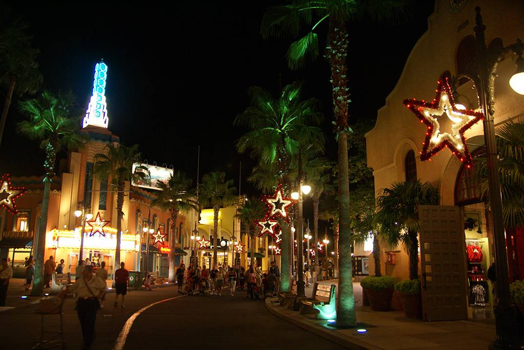 Disney's Hollywood Studios holiday decorations 2009