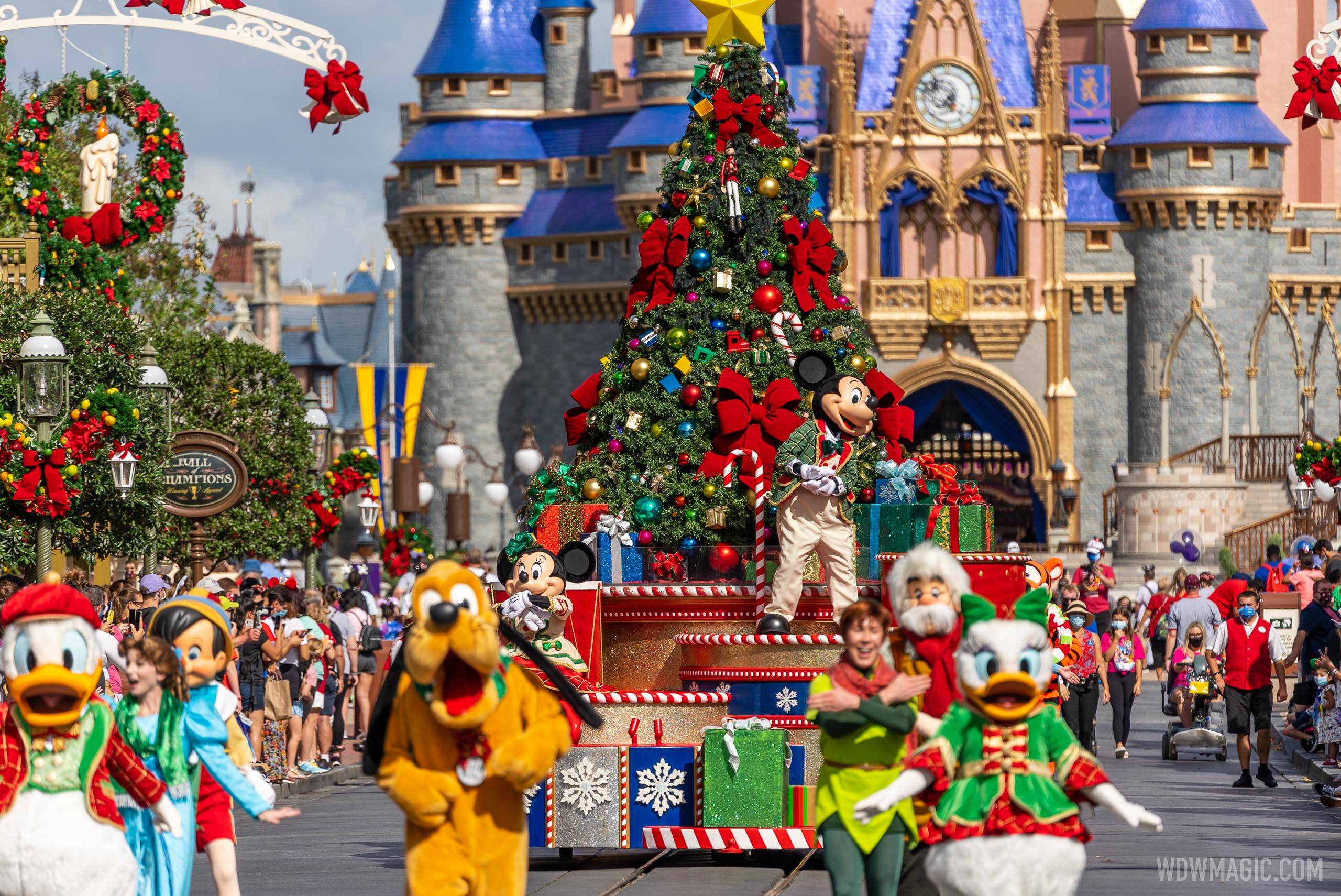 Walt Disney world operating hours now available for Christmas week