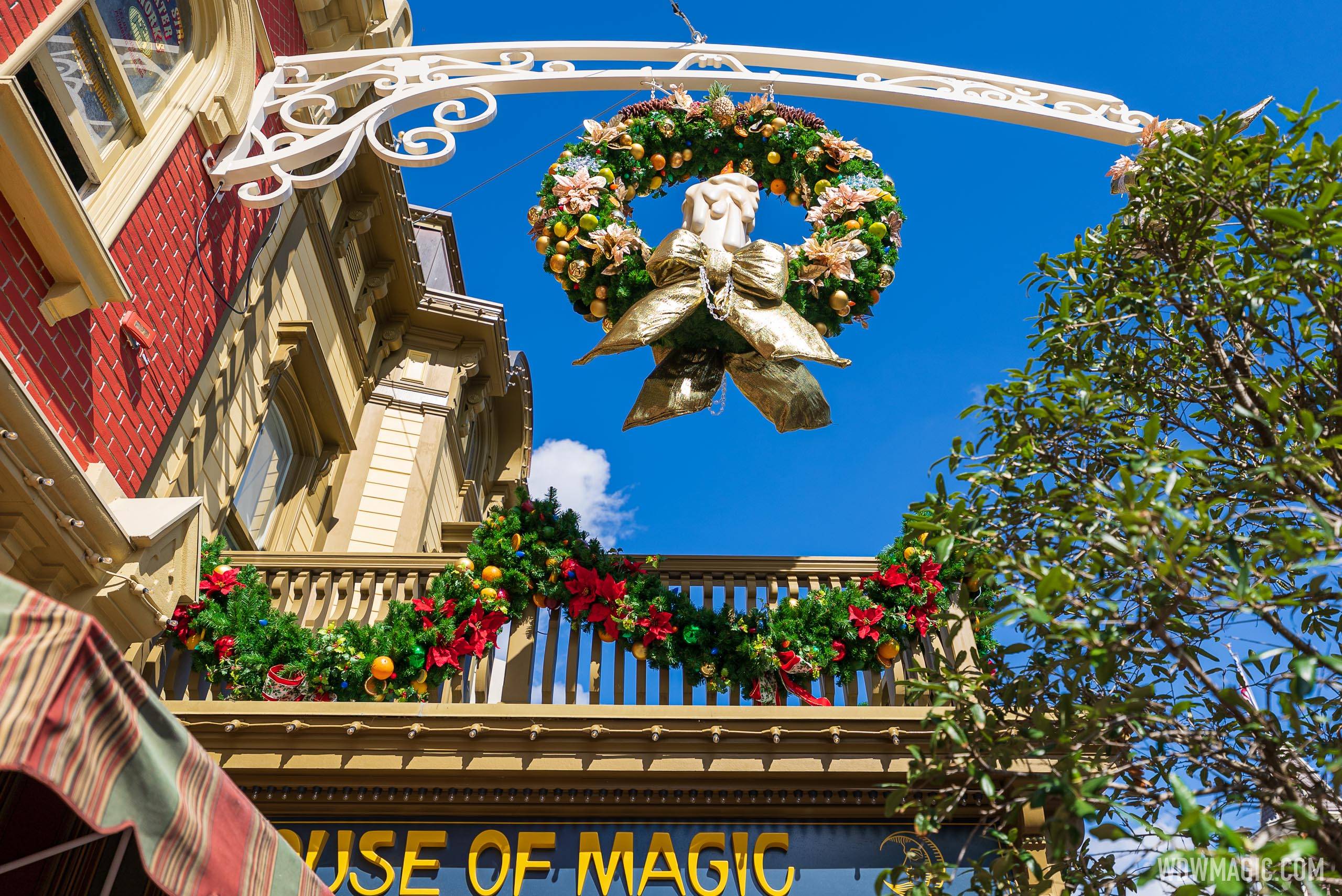 Magic Kingdom Christmas Holiday decorations 2021