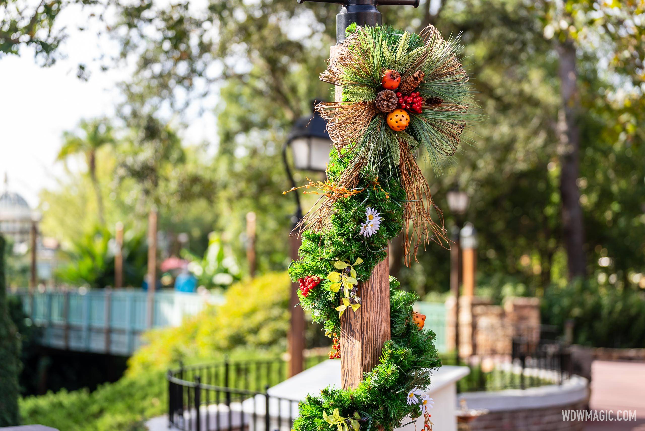 Liberty Square and Frontierland holiday decor 2023