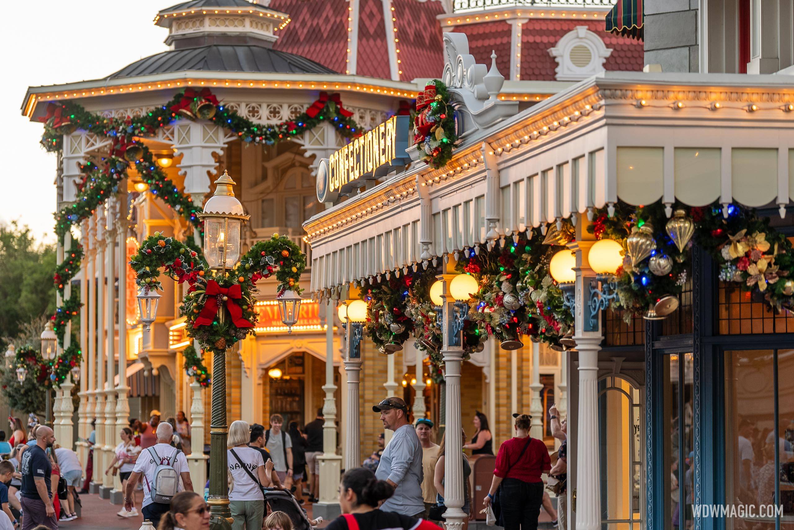 2024 Magic Kingdom Holiday Decor and Christmas Tree