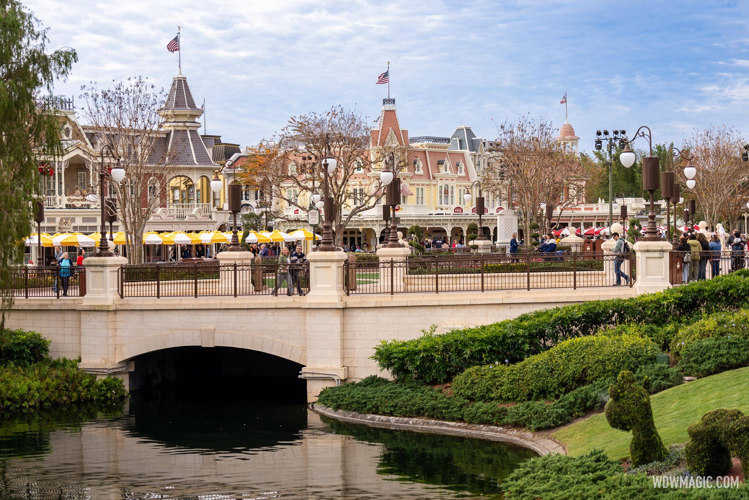 2024 Magic Kingdom Holiday Decor and Christmas Tree Removed