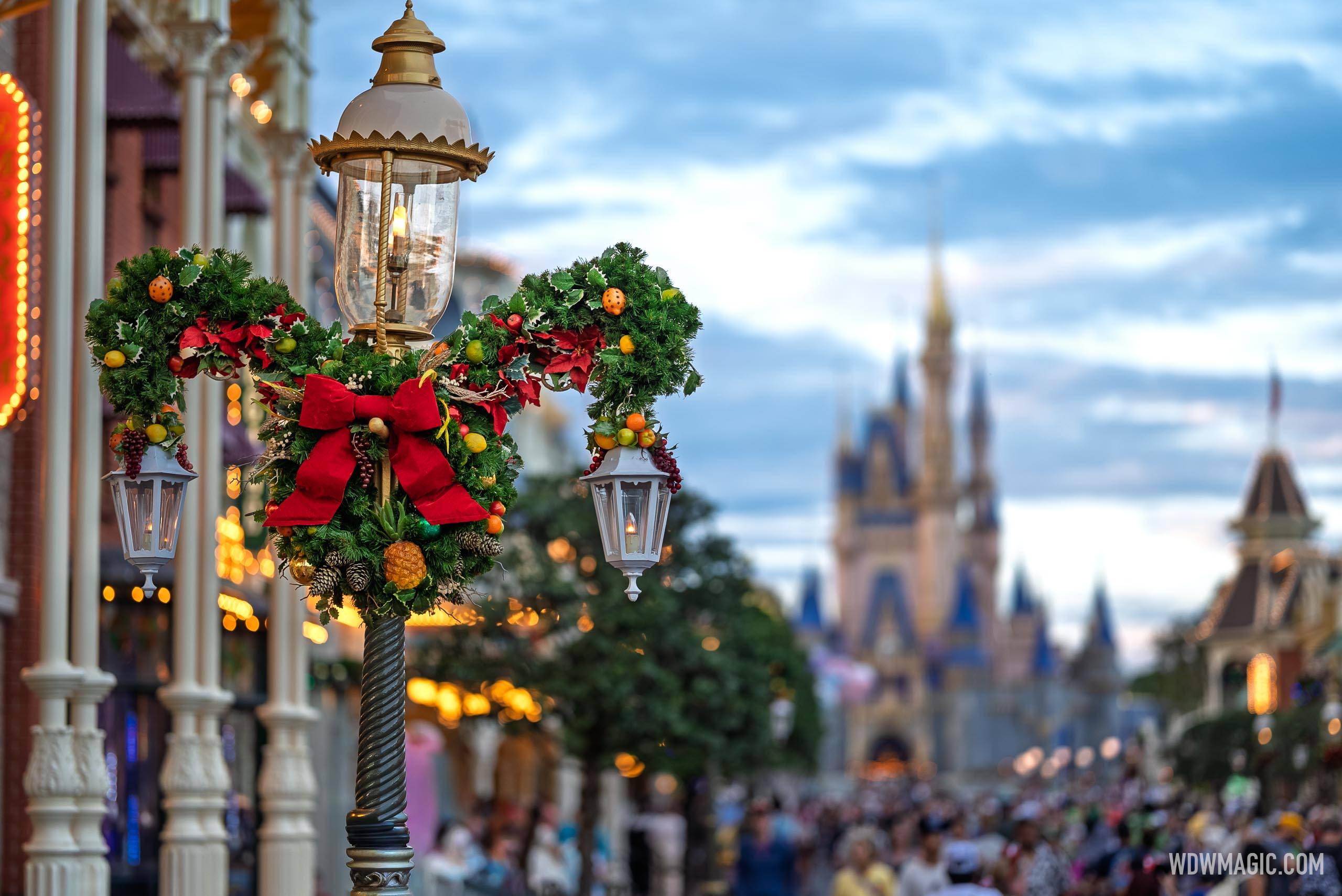 Holidays-at-the-Magic-Kingdom_Full_62656.jpg