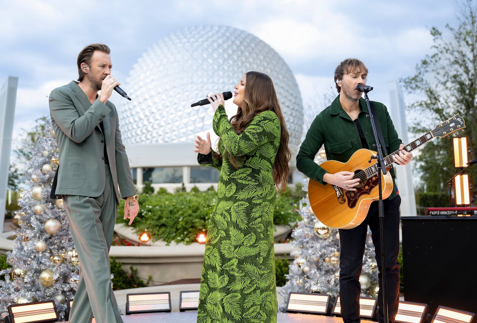 2025 Disney Parks Magical Christmas Day Parade