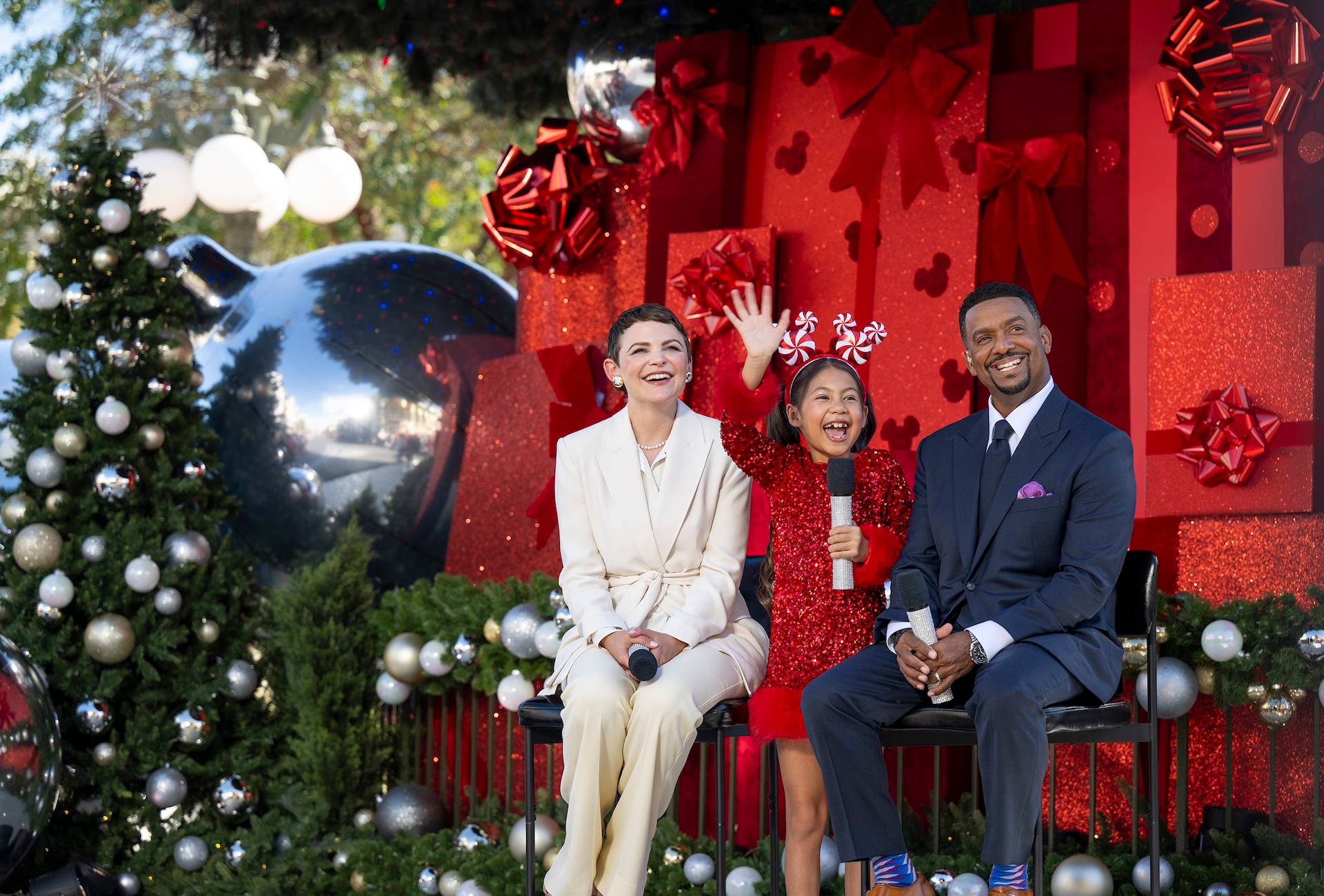 2025 Disney Parks Magical Christmas Day Parade