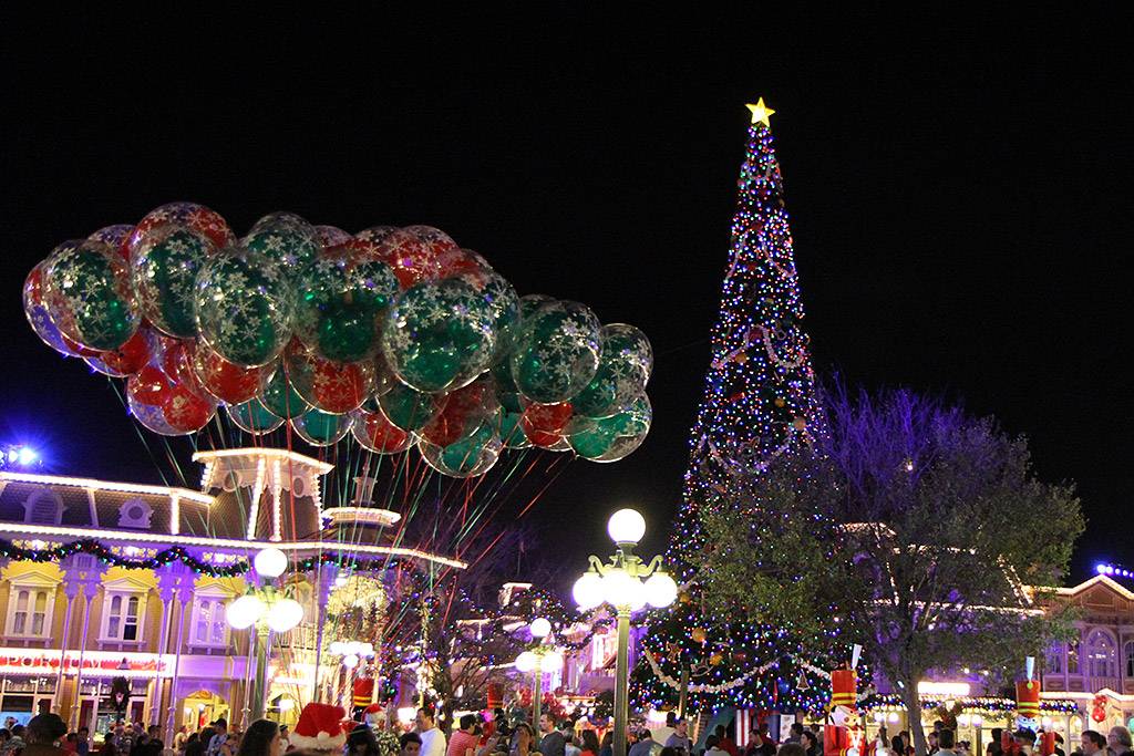Holidays decorations and christmas tree at the Magic Kingdom 2009