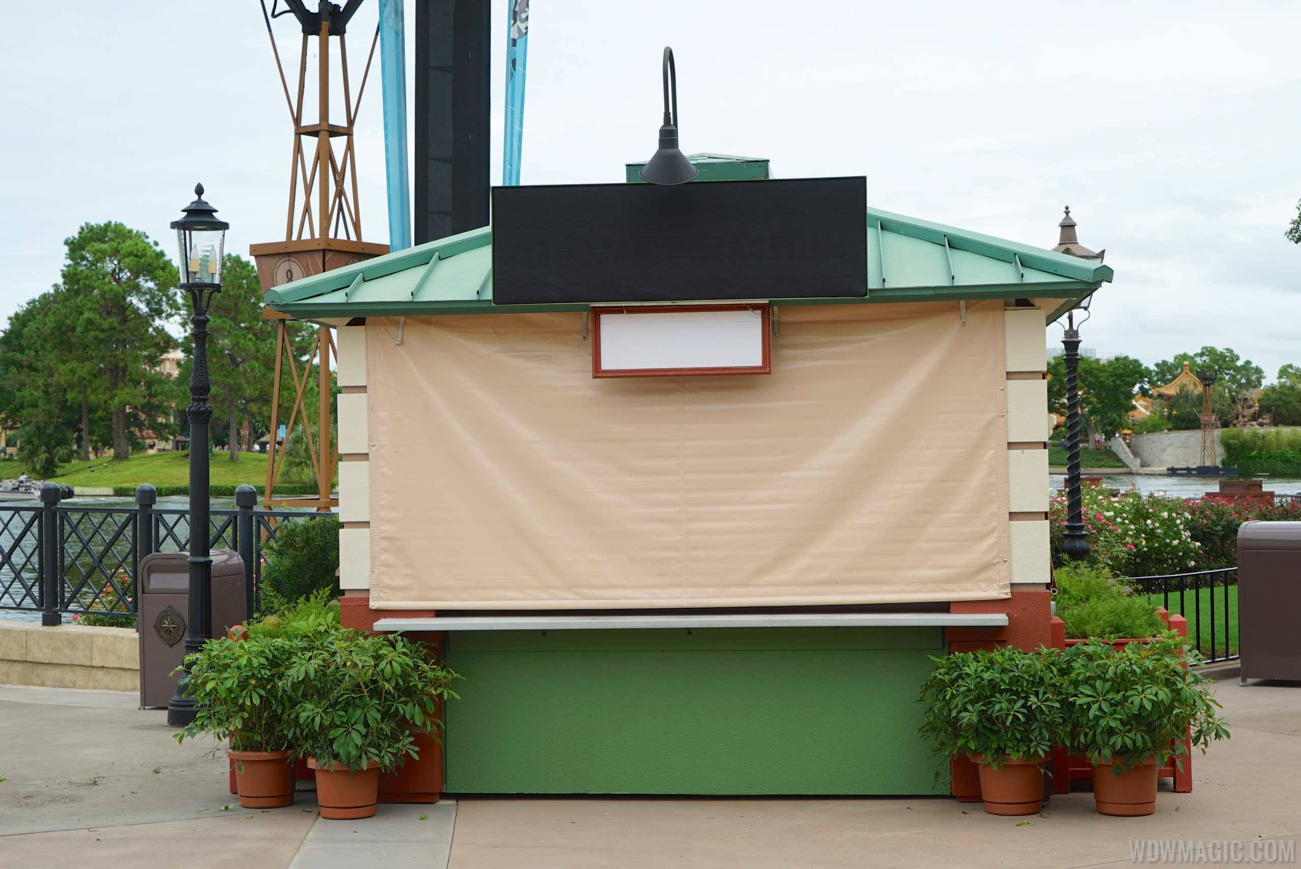 2015 Food and Wine Festival marketplace kiosks installation