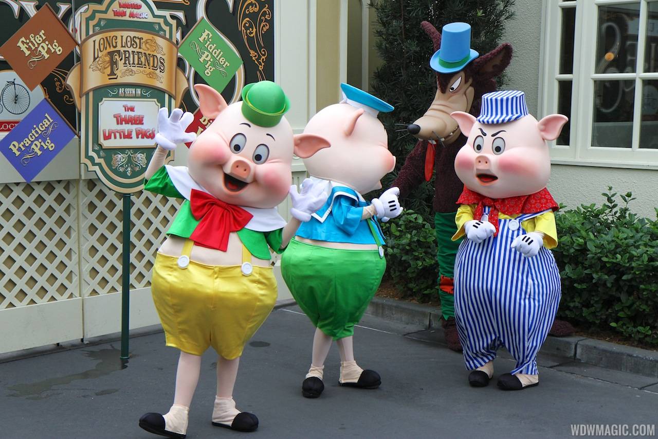 Limited Time Magic - Long-lost Disney friends - Three Little Pigs and the Big Bad Wolf