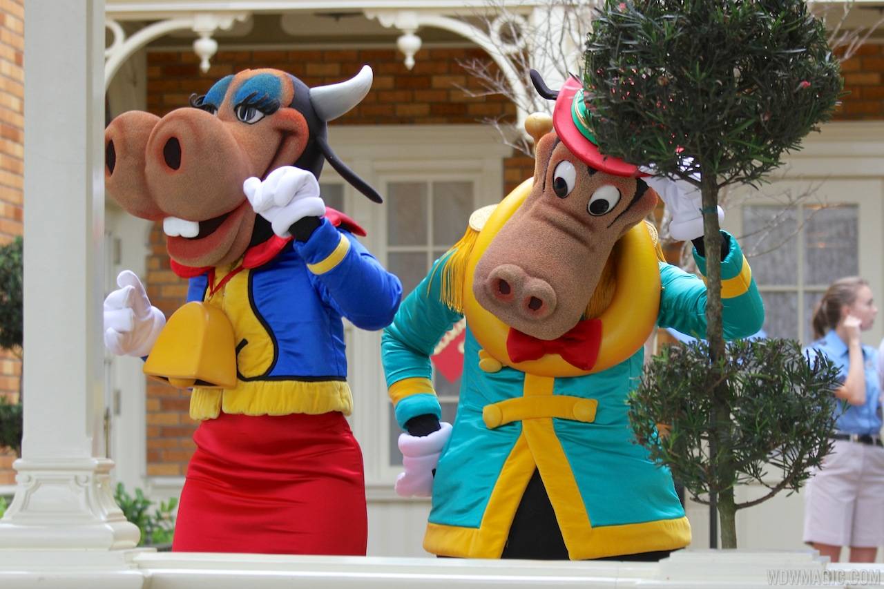 Limited Time Magic - Long-lost Disney friends - Clarabelle Cow, Horace Horsecollar