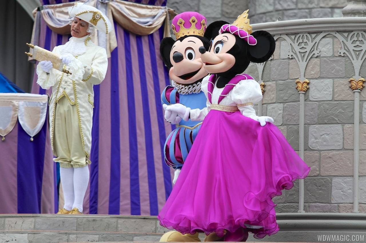 Limited Time Magic's True Love Week - 'A Celebration of True Love' - Mickey and Minnie