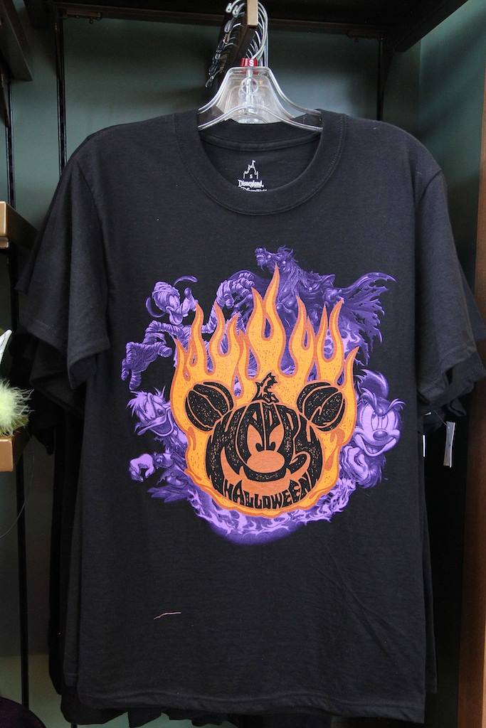 PHOTOS - A look at the 2011 Halloween merchandise