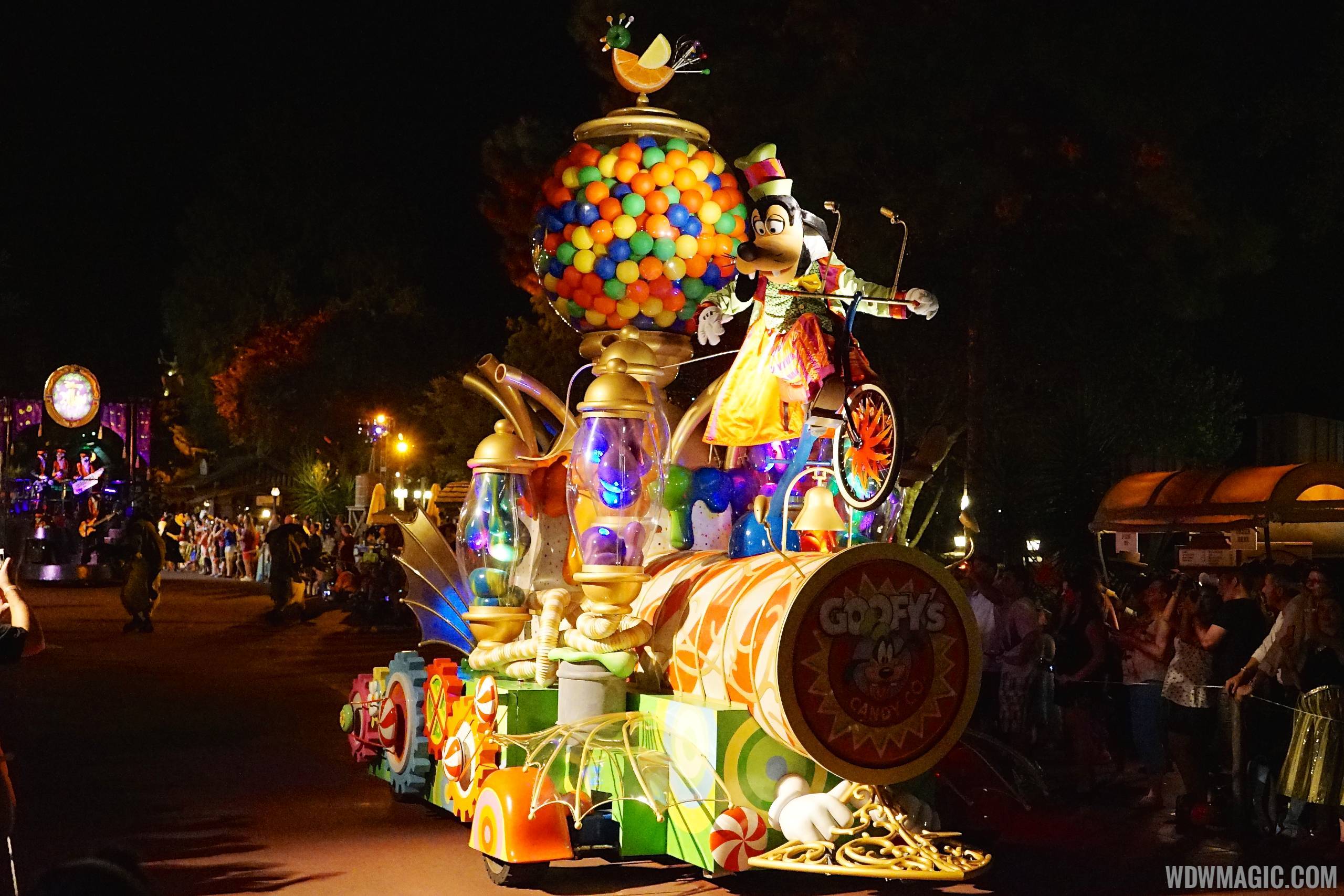 Boo To You Parade - Goofy's Candy float