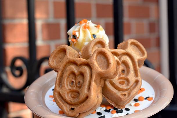 Mickey's Not-So-Scary Halloween Party treats