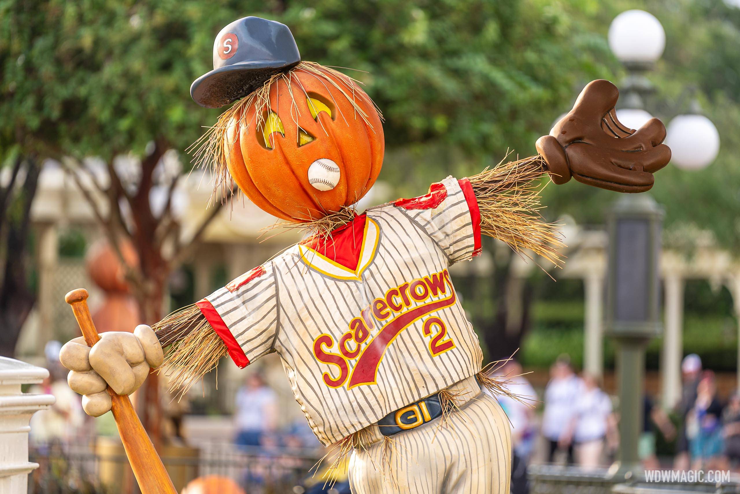 Magic Kingdom Fall Halloween decorations installation 2024