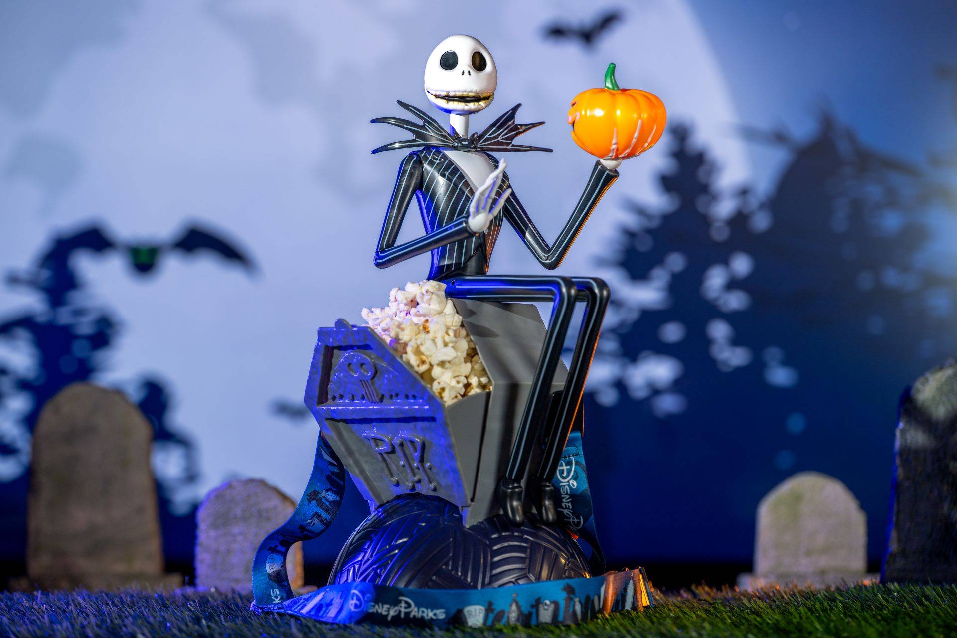 ミッキー パンプキンシッパー Disney Unveils Jack Skellington Popcorn Bucket and Mayor Sipper