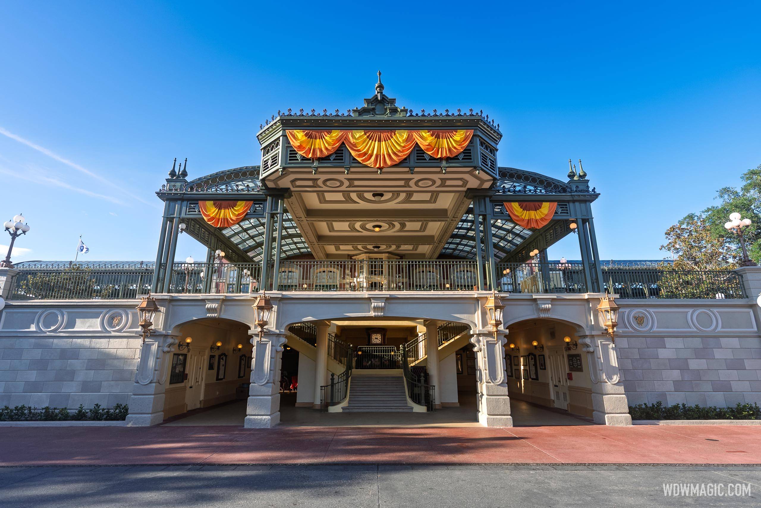 2025 Magic Kingdom Fall Halloween Decor Installation