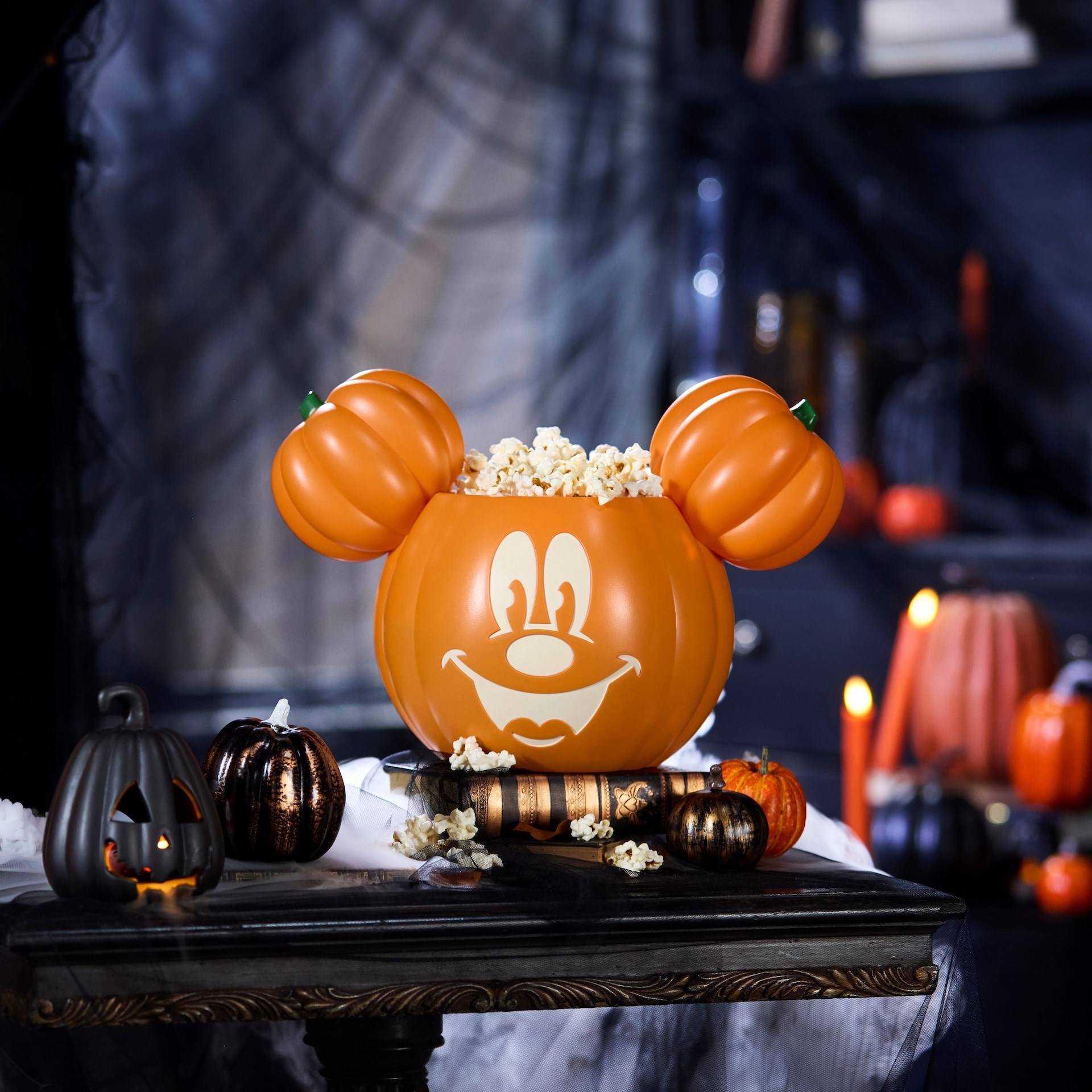 Mickey Family Halloween Collection 2026