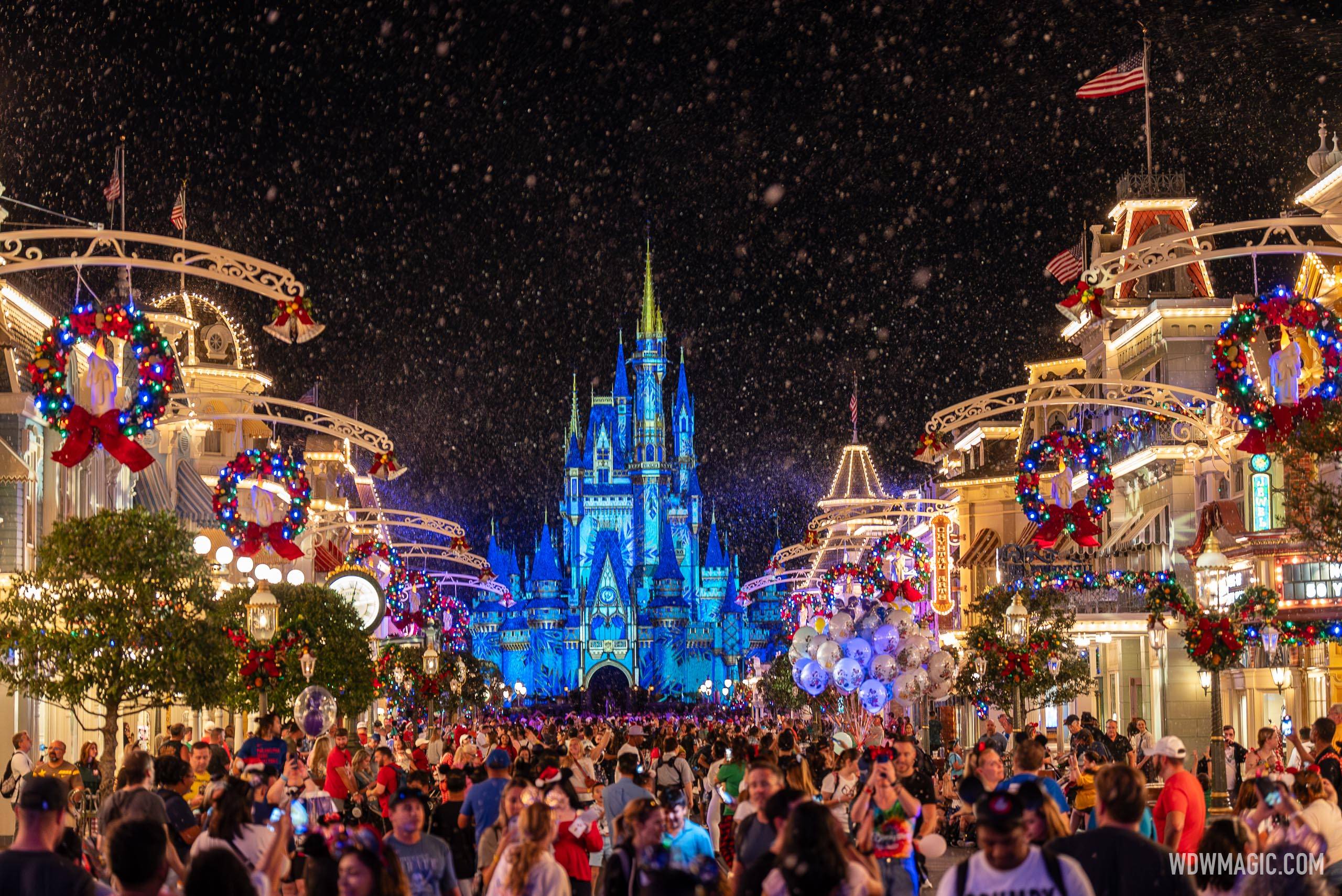 Snowfall during Mickey's Very Merry Christmas Party 2023
