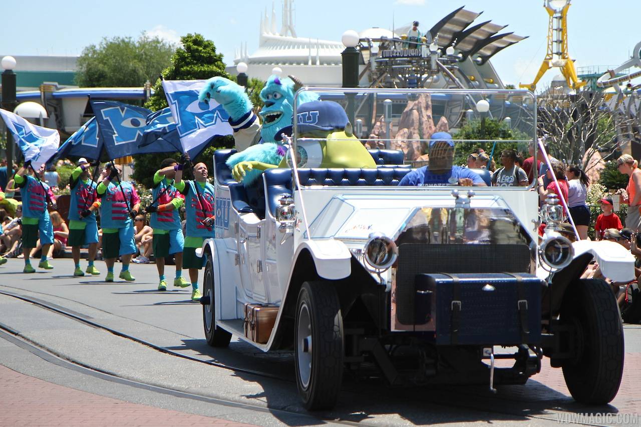 Monstrous Summer pre-parade grand marshals car