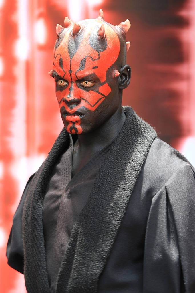 Star Wars Weekends 2010 entrance area and walk-around characters