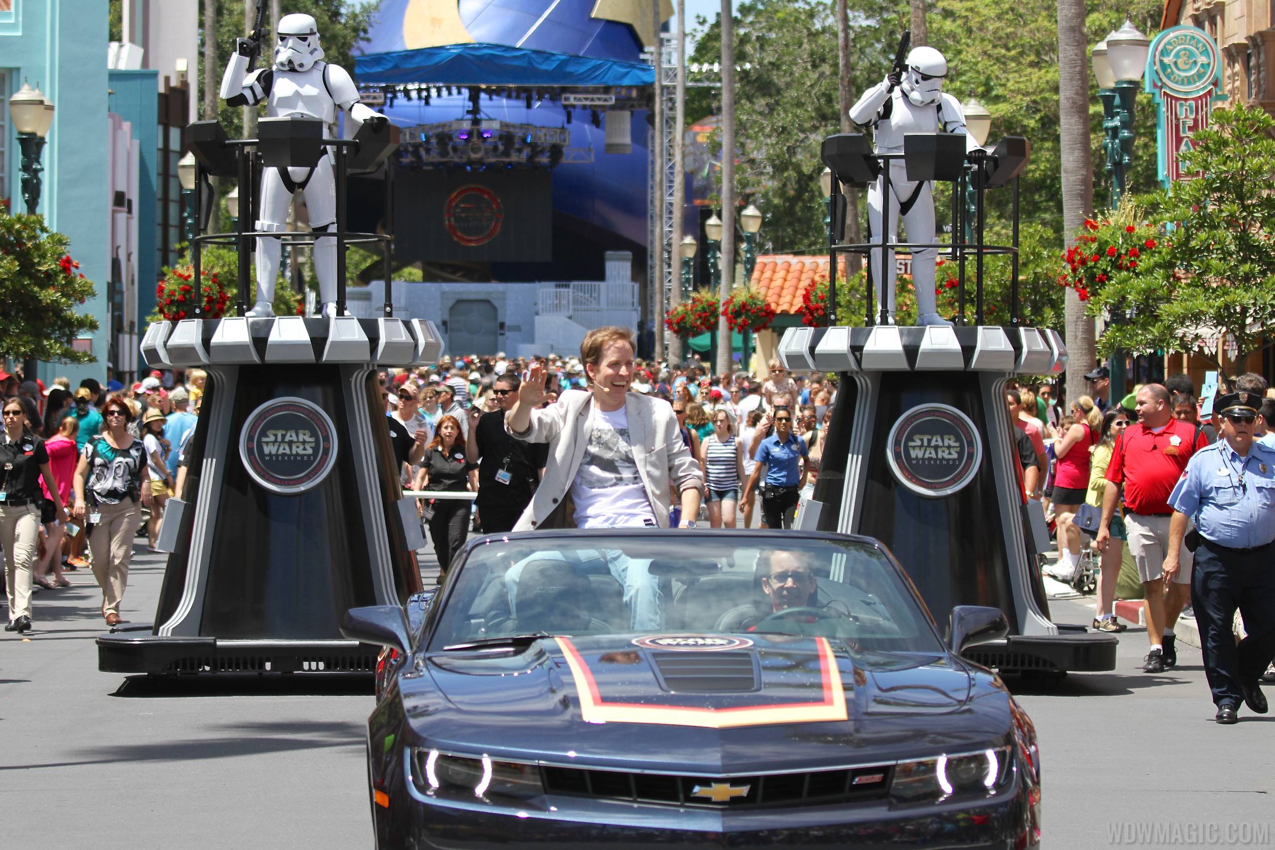 PHOTOS - 2014 Star Wars Weekends 1 Legends of the Force Motorcade celebrity guests