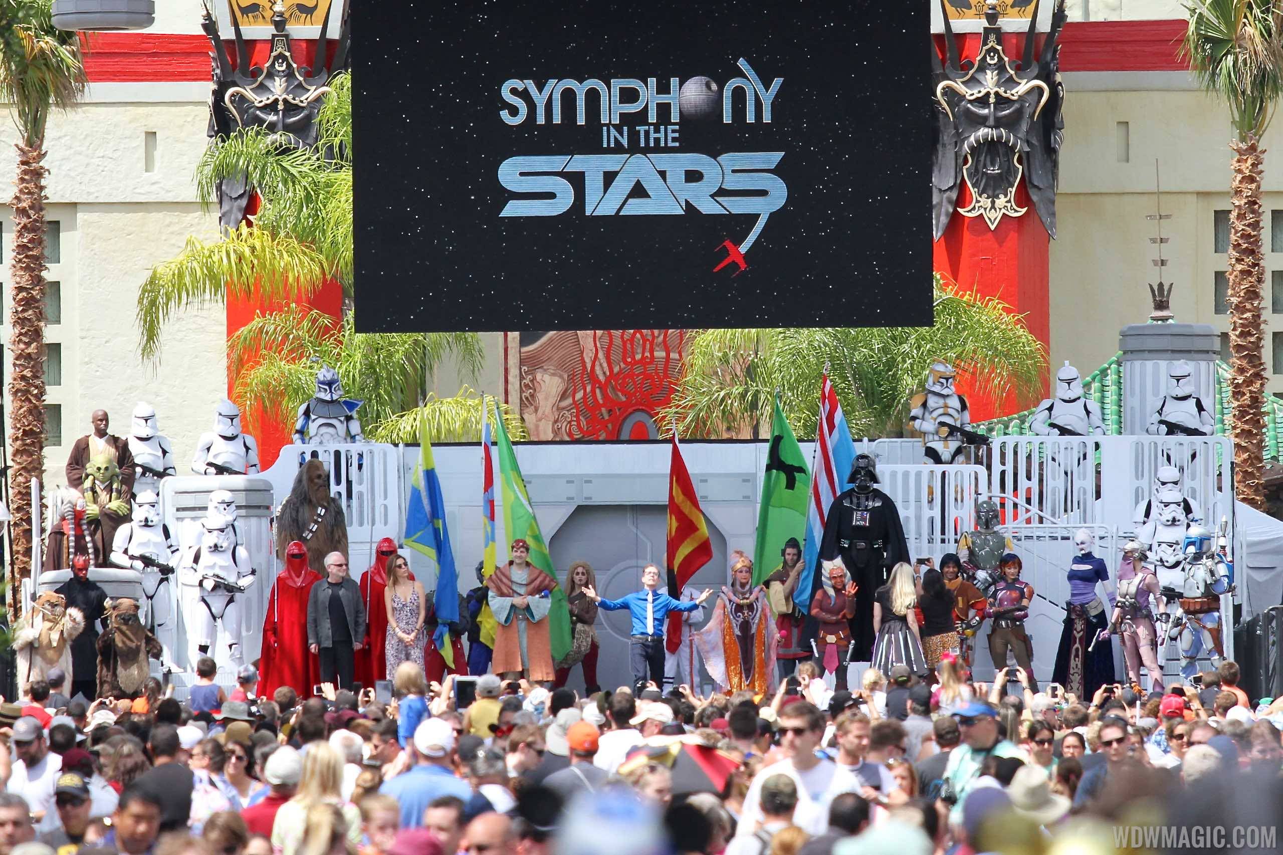 2015 Star Wars Weekends - Weekend 1 Legends of the Force motorcade celebrities - On Stage Welcome