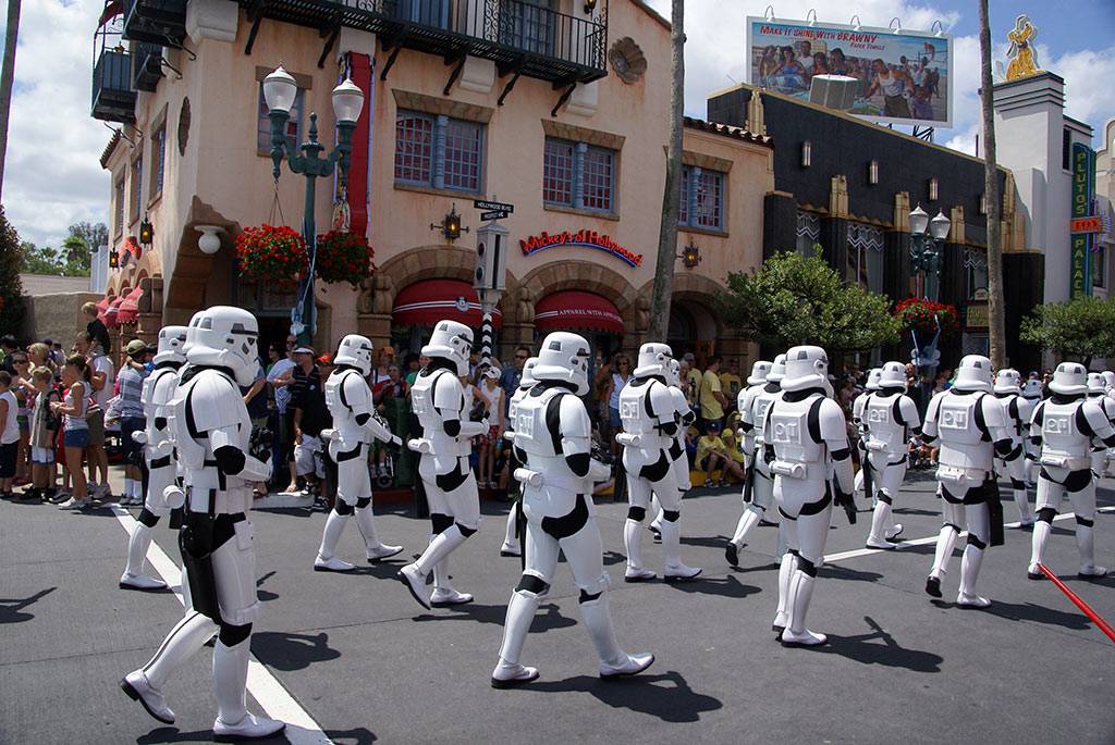 Photos  from the 2008 Star Wars Weekends Star Wars Motorcade