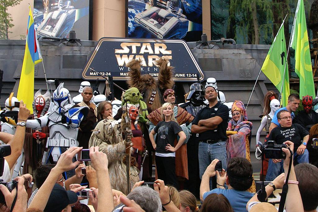 2009 Star Wars Weekends Celebrity Welcome at the Event Stage - Ray Park (Darth Maul), Warwick Davis (Wicket the Ewok), 
James Arnold Taylor (voice of Obi-Wan in Star Wars: The Clone Wars), Ashley Eckstein (voice of Ahsoka Tano in Star Wars: The Clone Wars), Jay Laga'aia (Captain Typho).