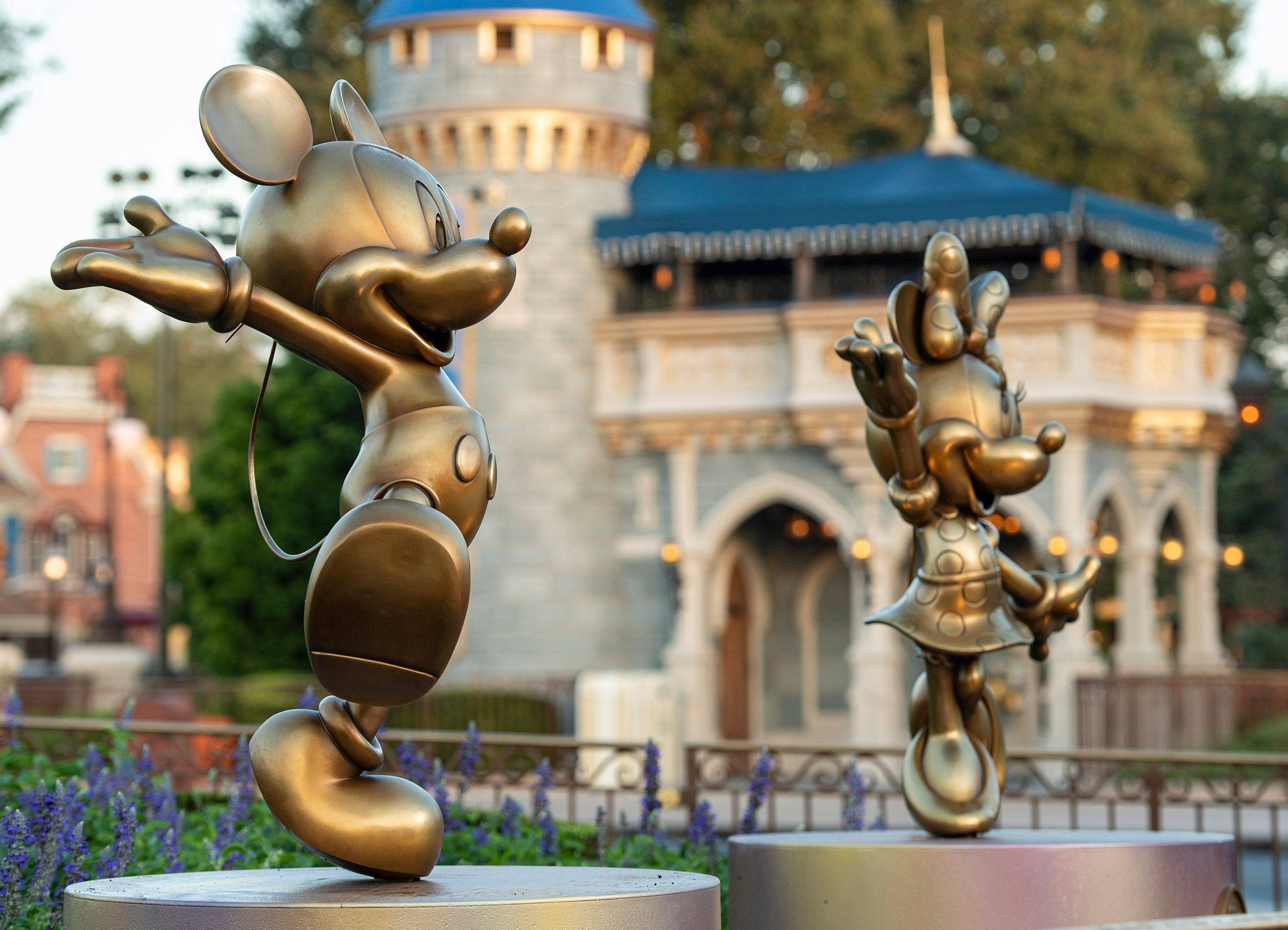 First of the 'Disney Fab 50' golden character sculptures now on display at Magic Kingdom