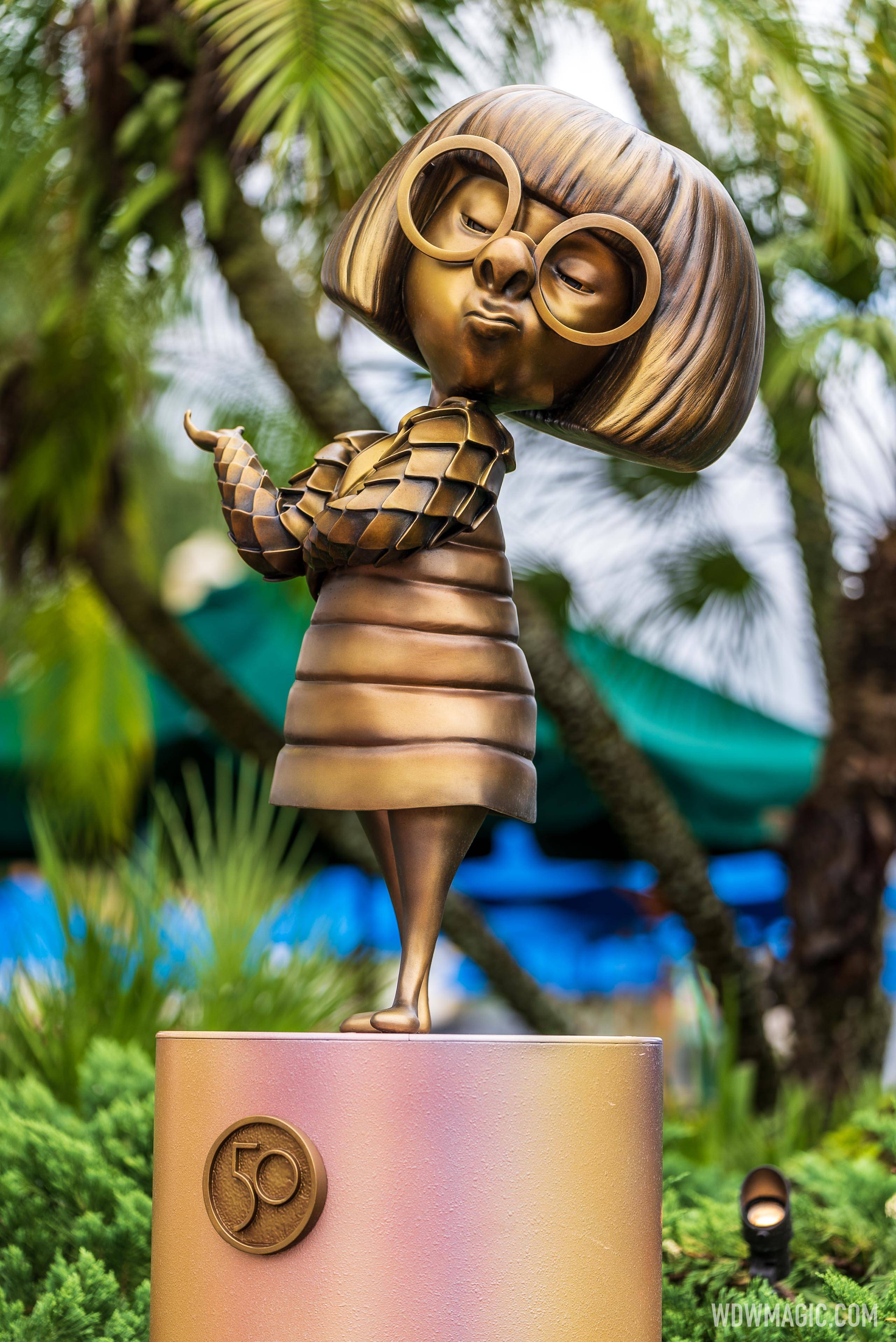Edna Mode - Fab 50 Character Statue
