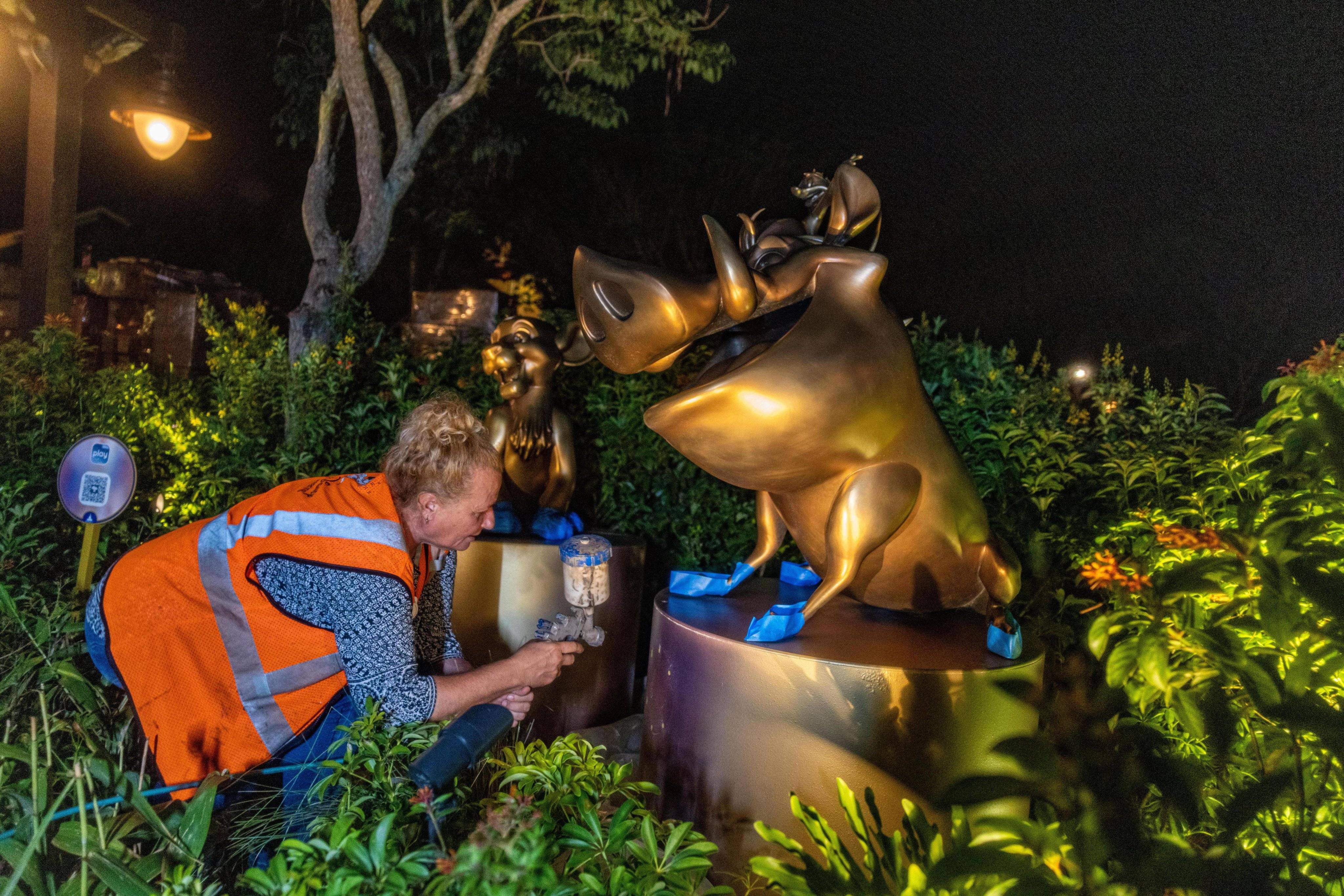 Walt Disney World's Fab 50 character statues to be refinished with a sprinkling of pixie dust