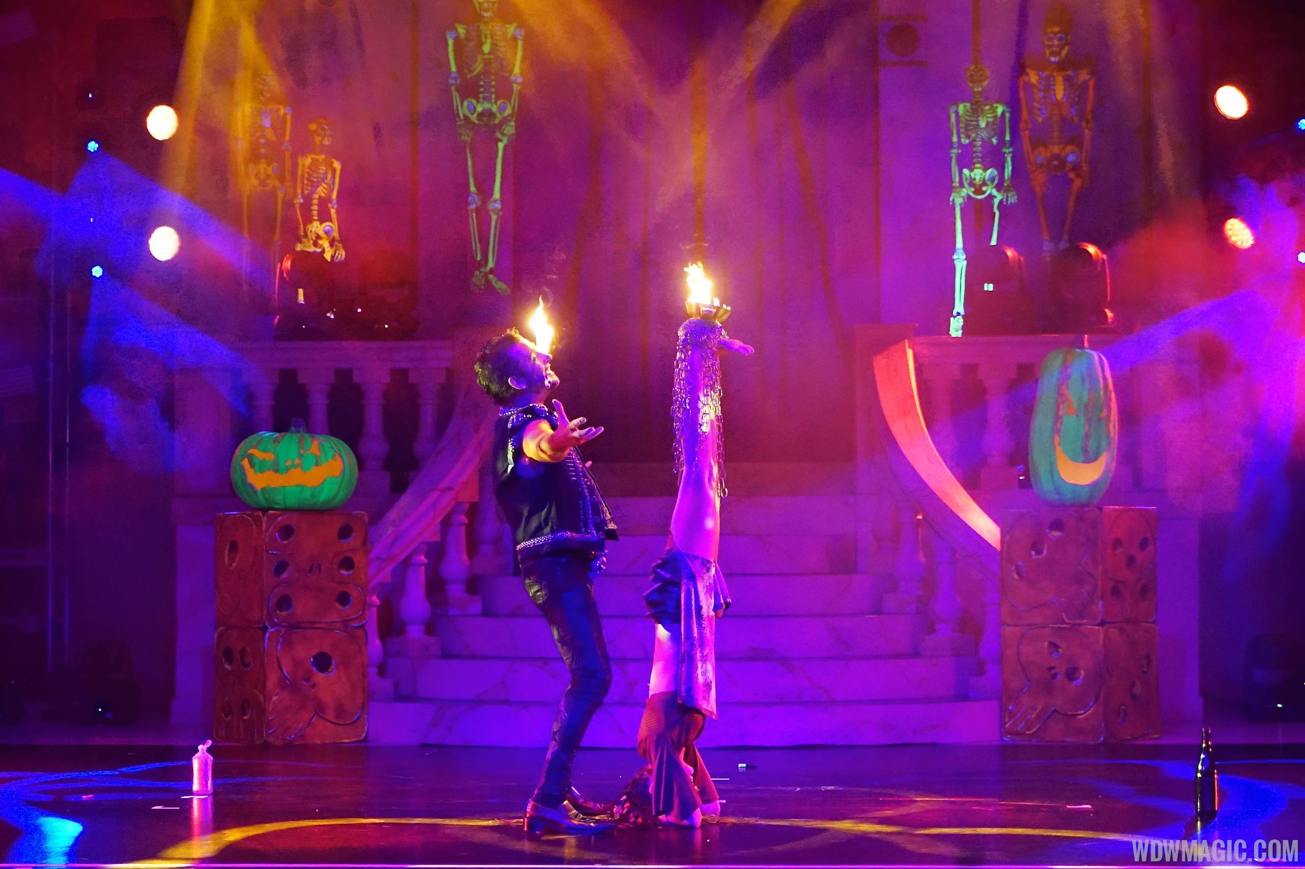Villains Unleashed - Oogie Boogie's Freaky Funhouse - Fire Act