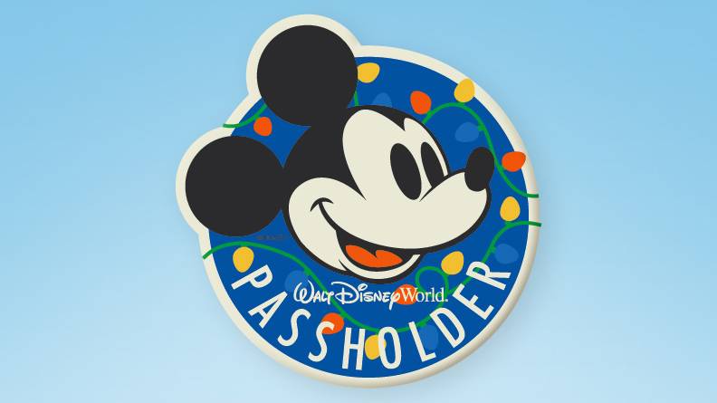 Annual Passholders can pick up a special holiday magnet at Disney's Hollywood Studios