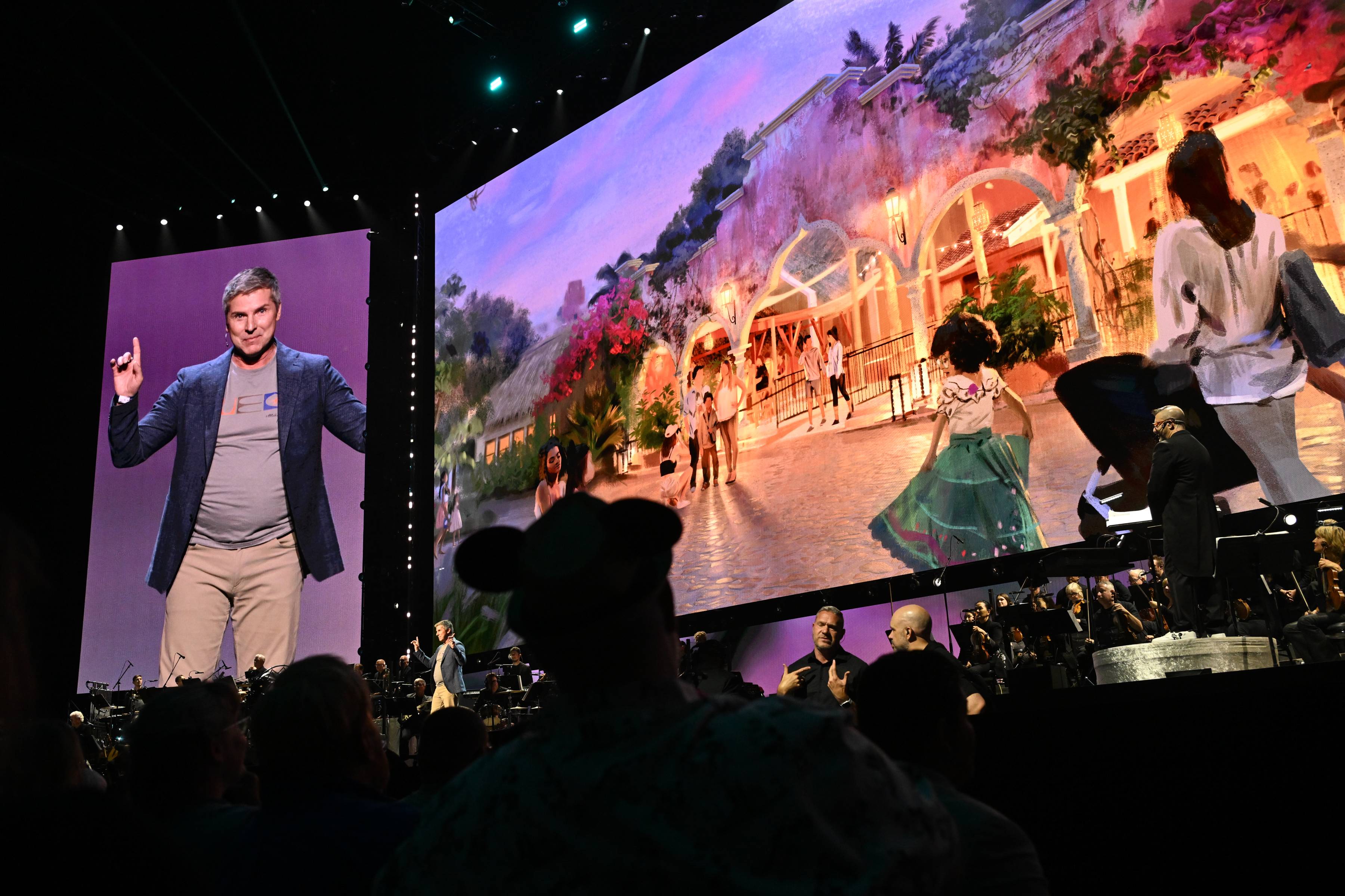 Bruce Vaughn Announcing Tropical Americas at Disney's Animal Kingdom,