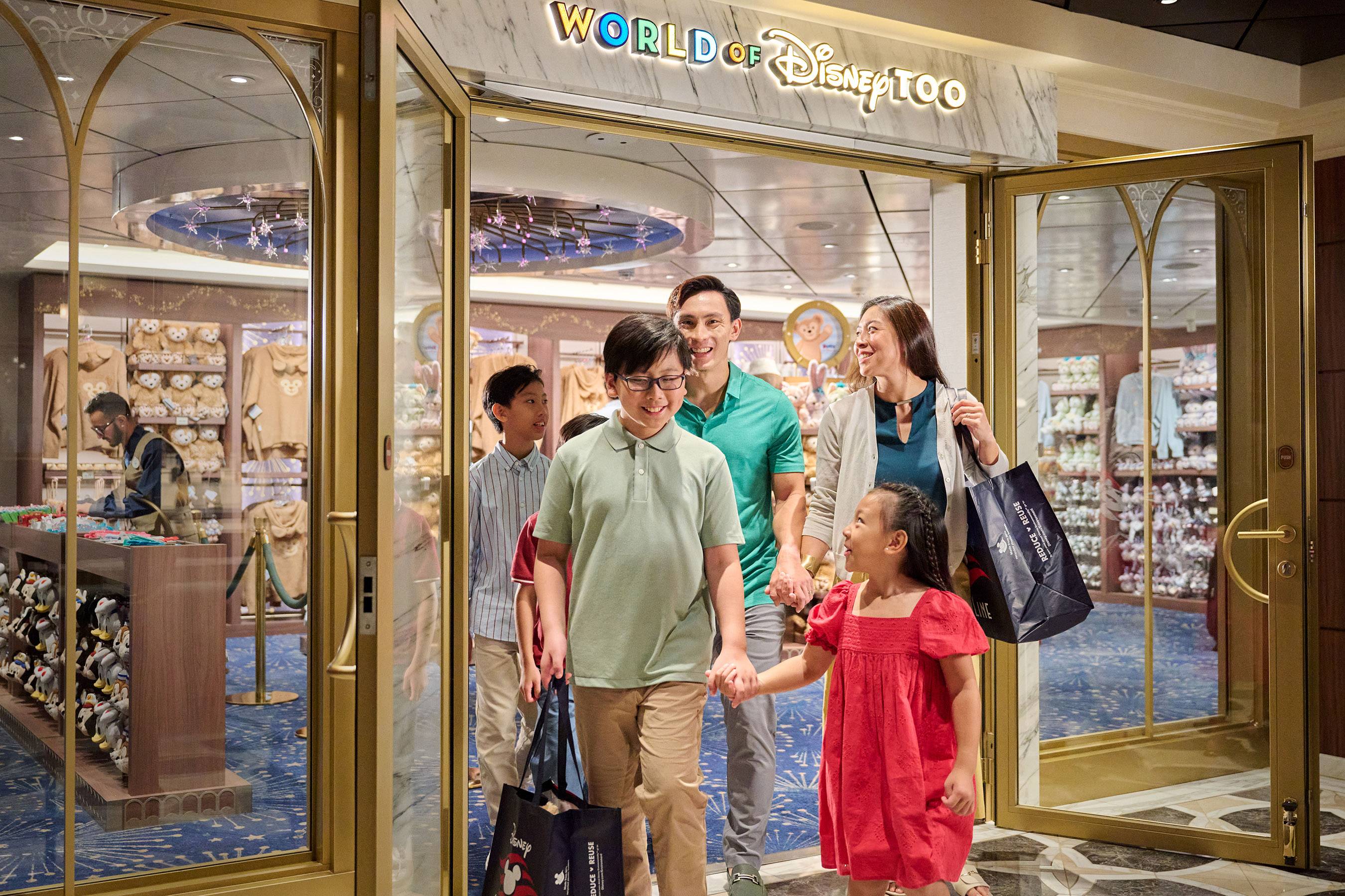 Disney Adventure Town Square