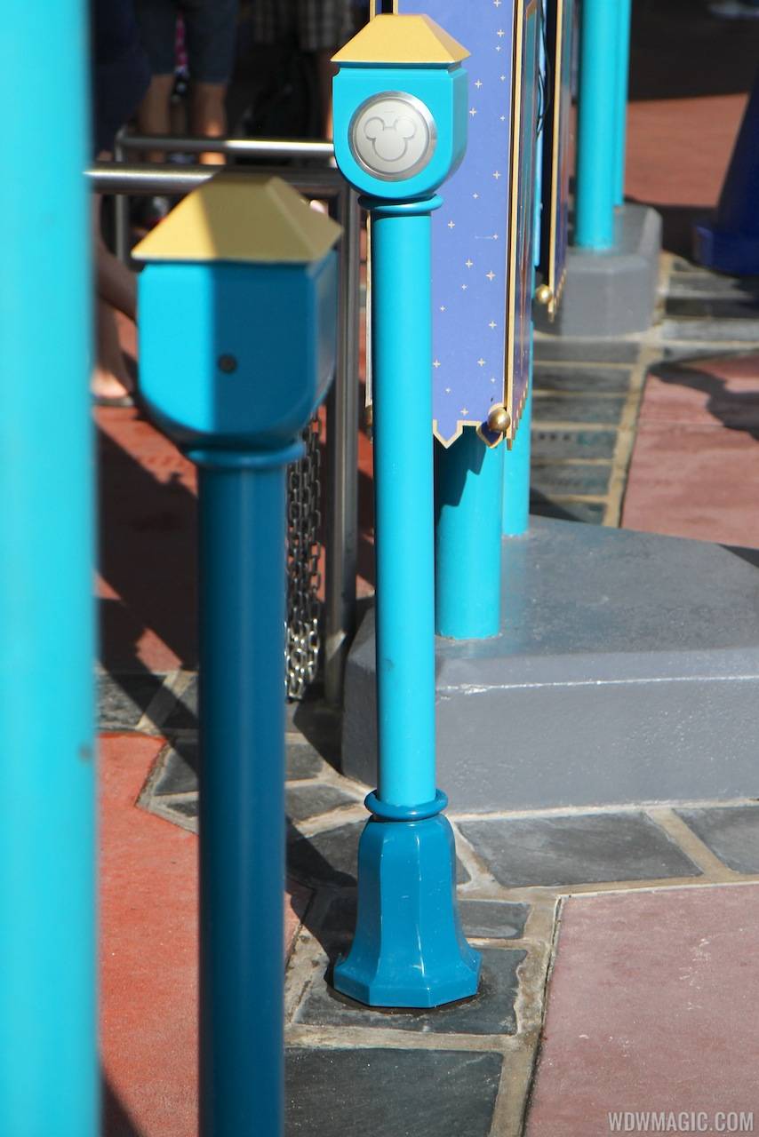 Close up of the FASTPASS+ RFID readers