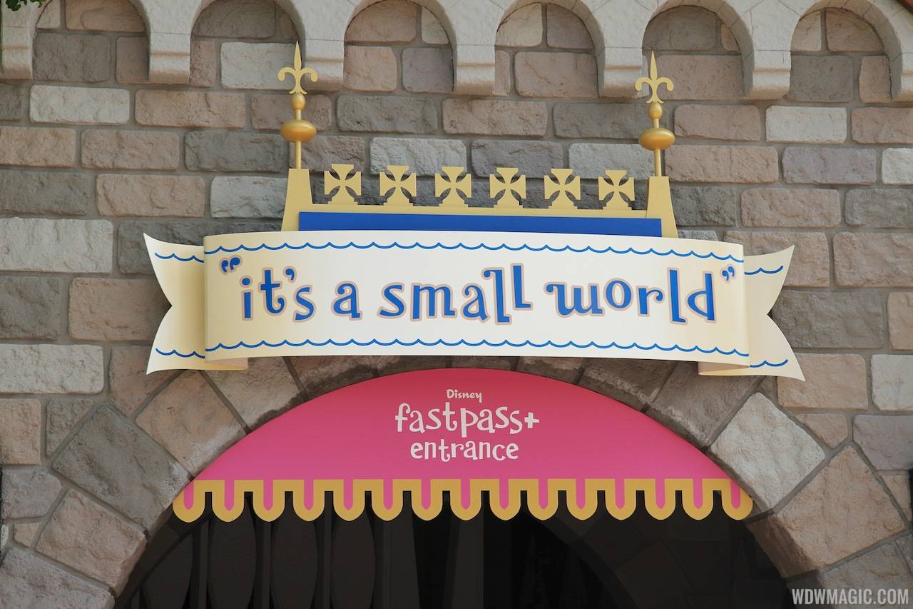 FASTPASS+ signage at it's a small world