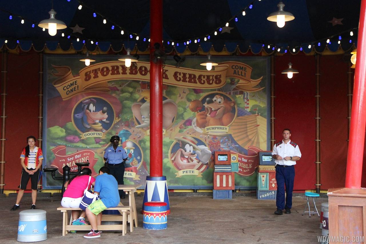 FastPass+ kiosks in Storybook Circus