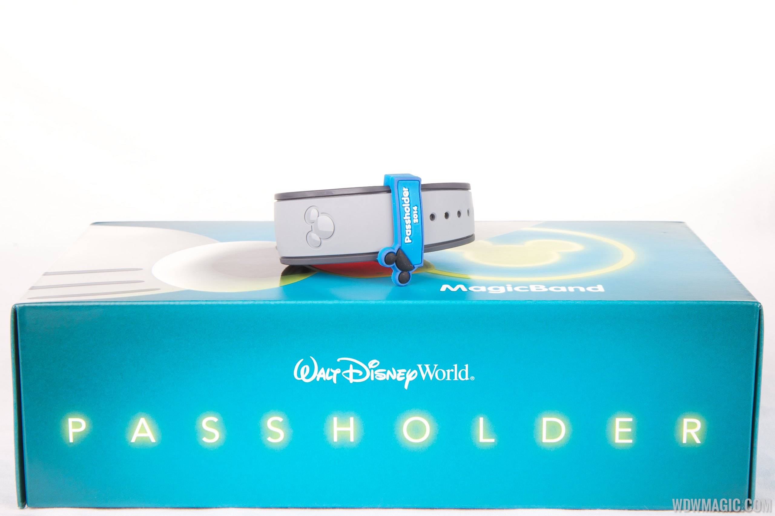 Unboxing Disney's MagicBand and accessories for MyMagic+ at Walt Disney  World 