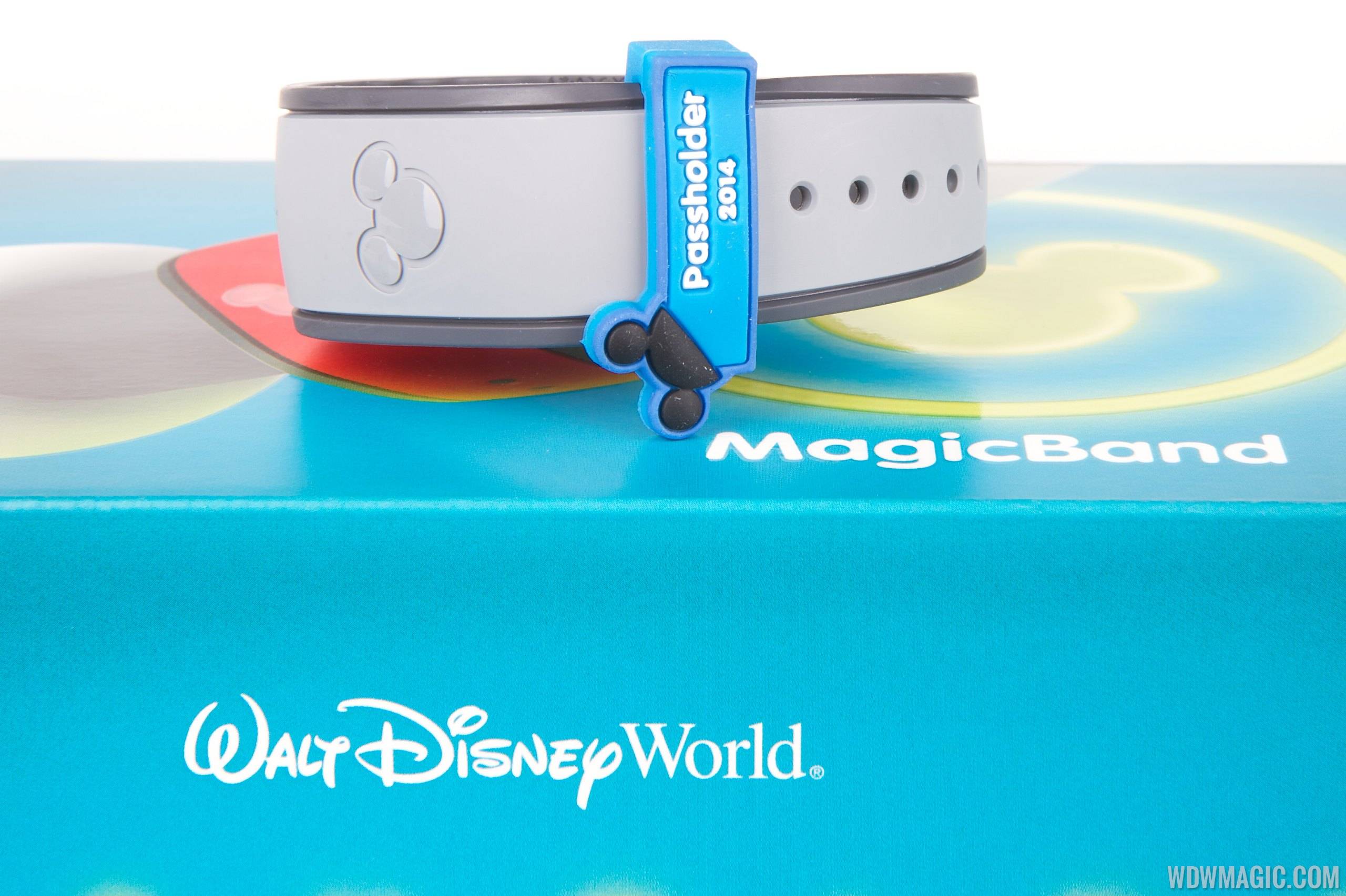 Unboxing Disney's MagicBand and accessories for MyMagic+ at Walt Disney  World 