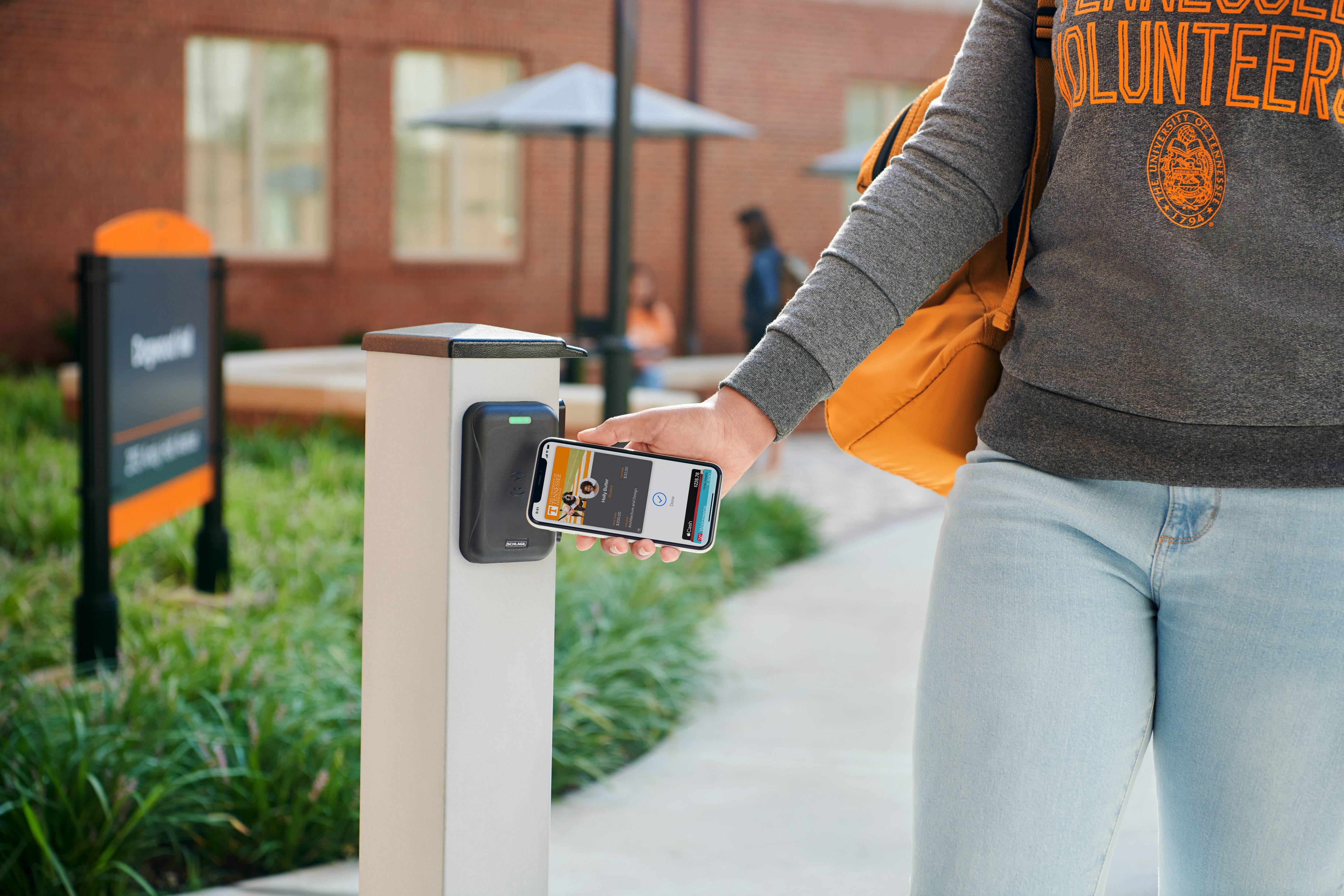 Apple Wallet contactless in use as Student ID