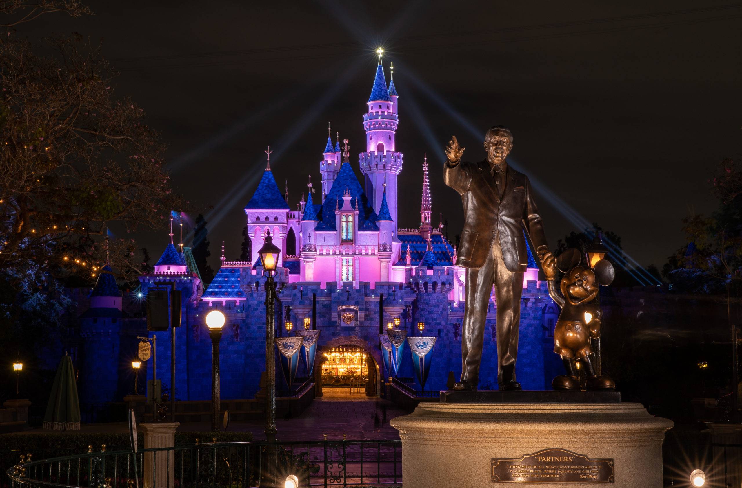 Disneyland reopens April 30 2021