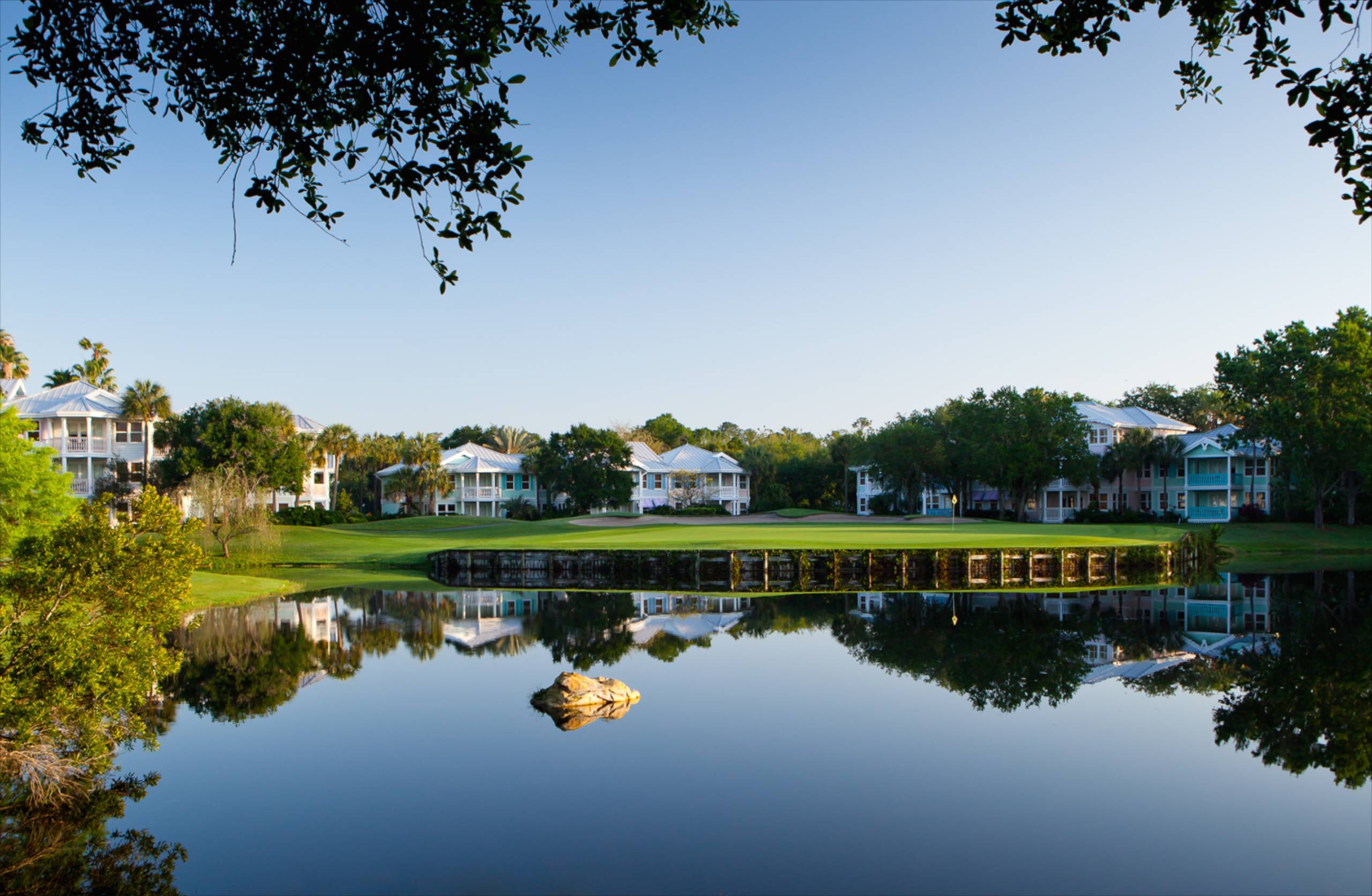Complimentary golf club rental for guests staying at Walt Disney World Resort hotels