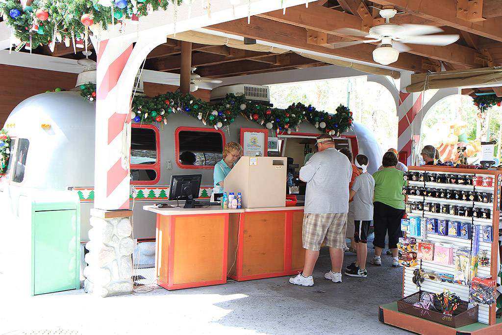 Winter Summerland Mini Golf