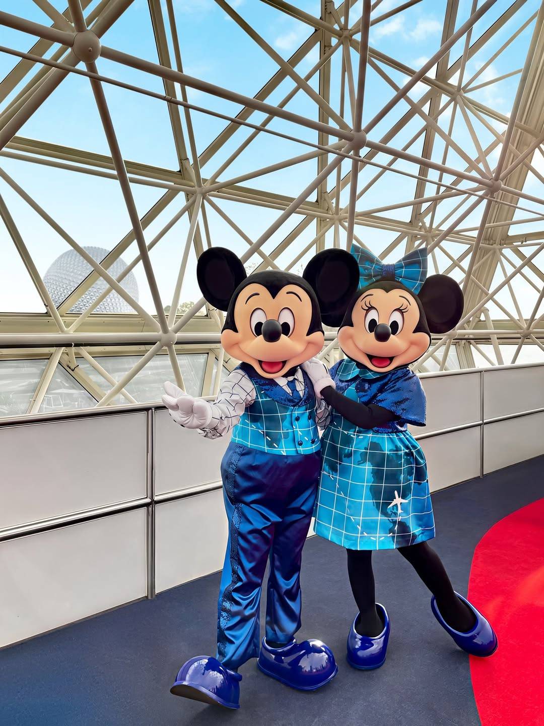Mickey and Minnie Bring Their New Travel-Inspired Looks to EPCOT's Disney Vacation Club Lounge